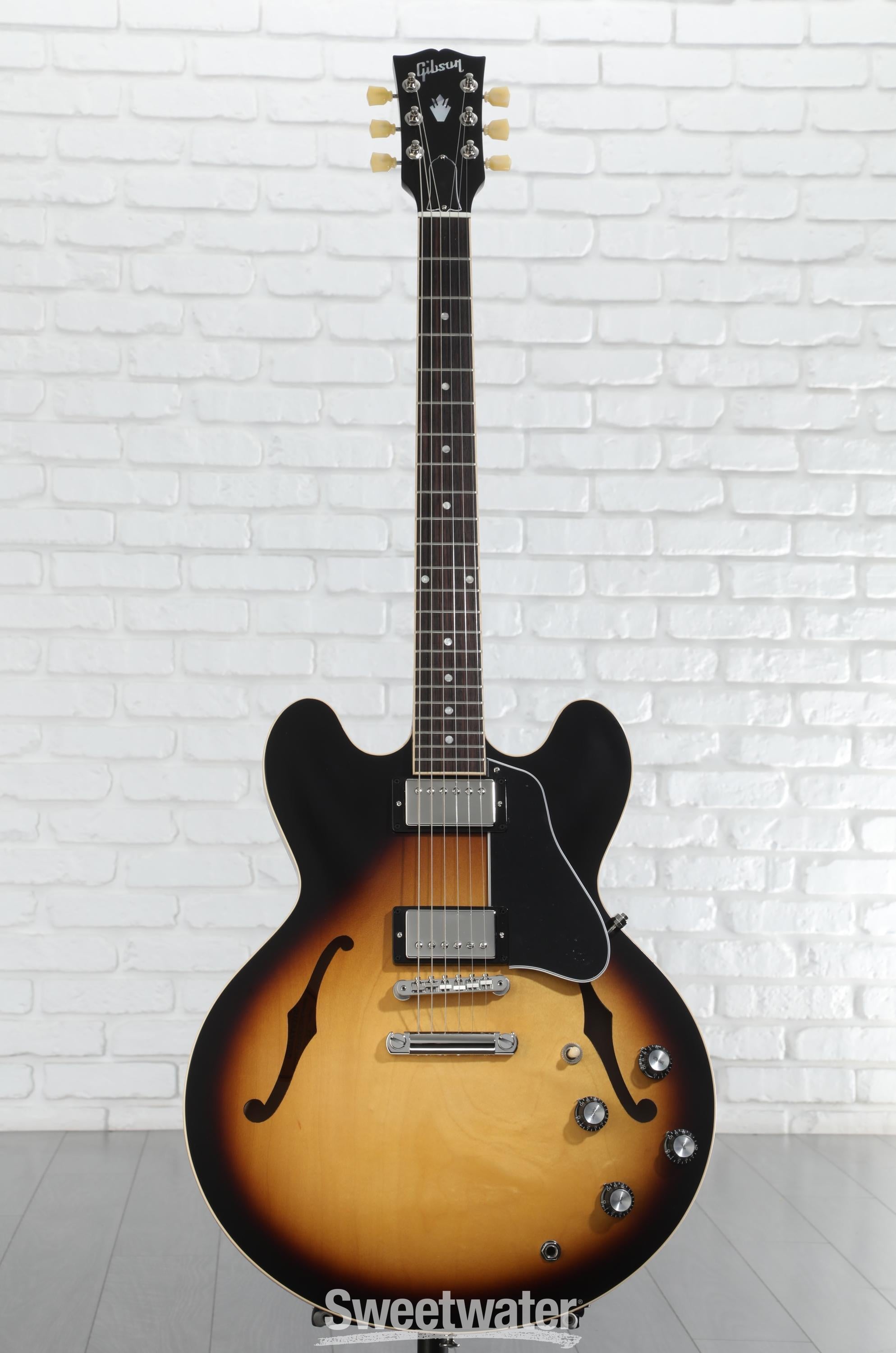 ギター Gibson ES335 Vintage sunburst Gibson The Cornerstone Of The Gibson ES Line-Up