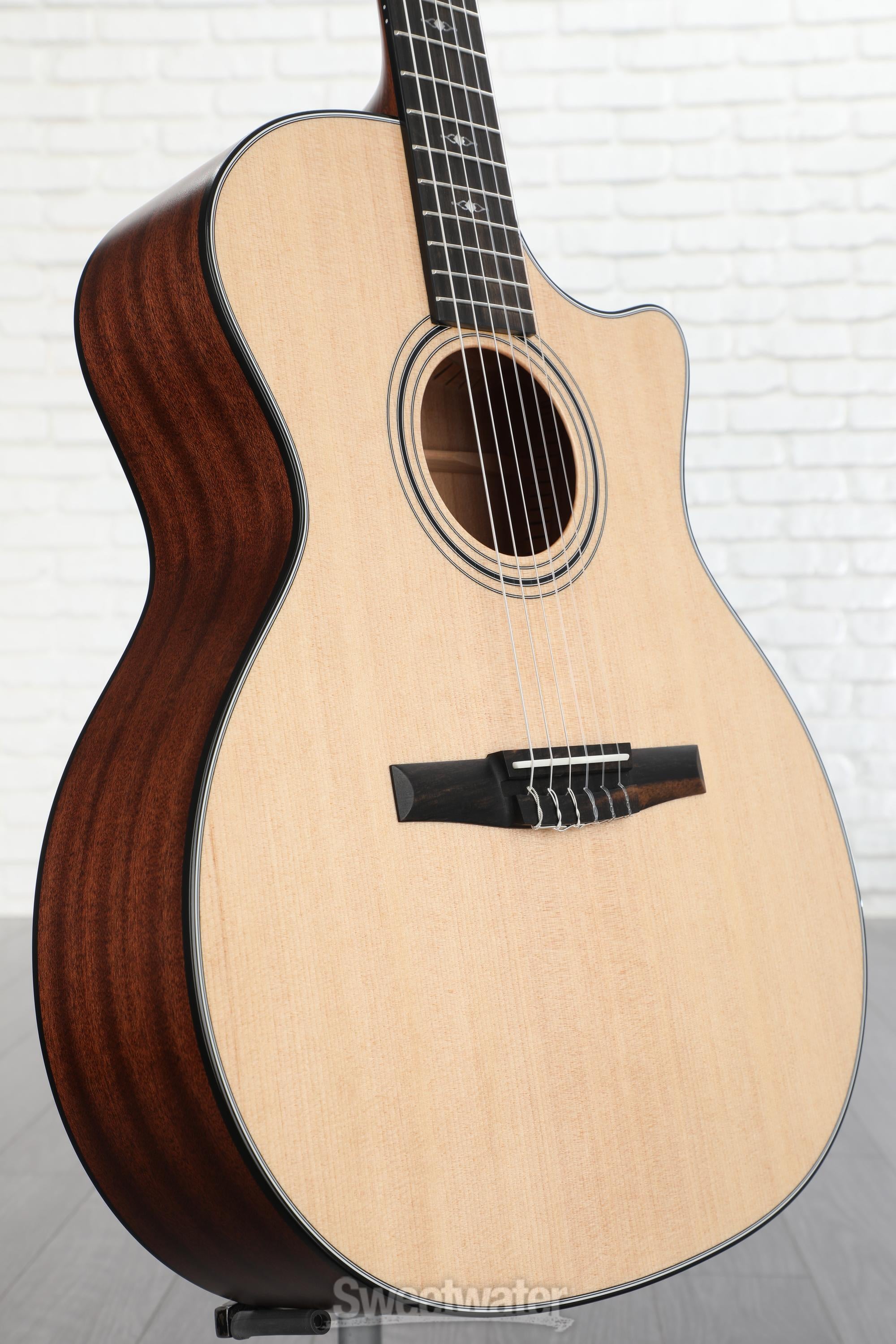 Taylor 314ce-N Nylon Acoustic-electric Guitar - Natural