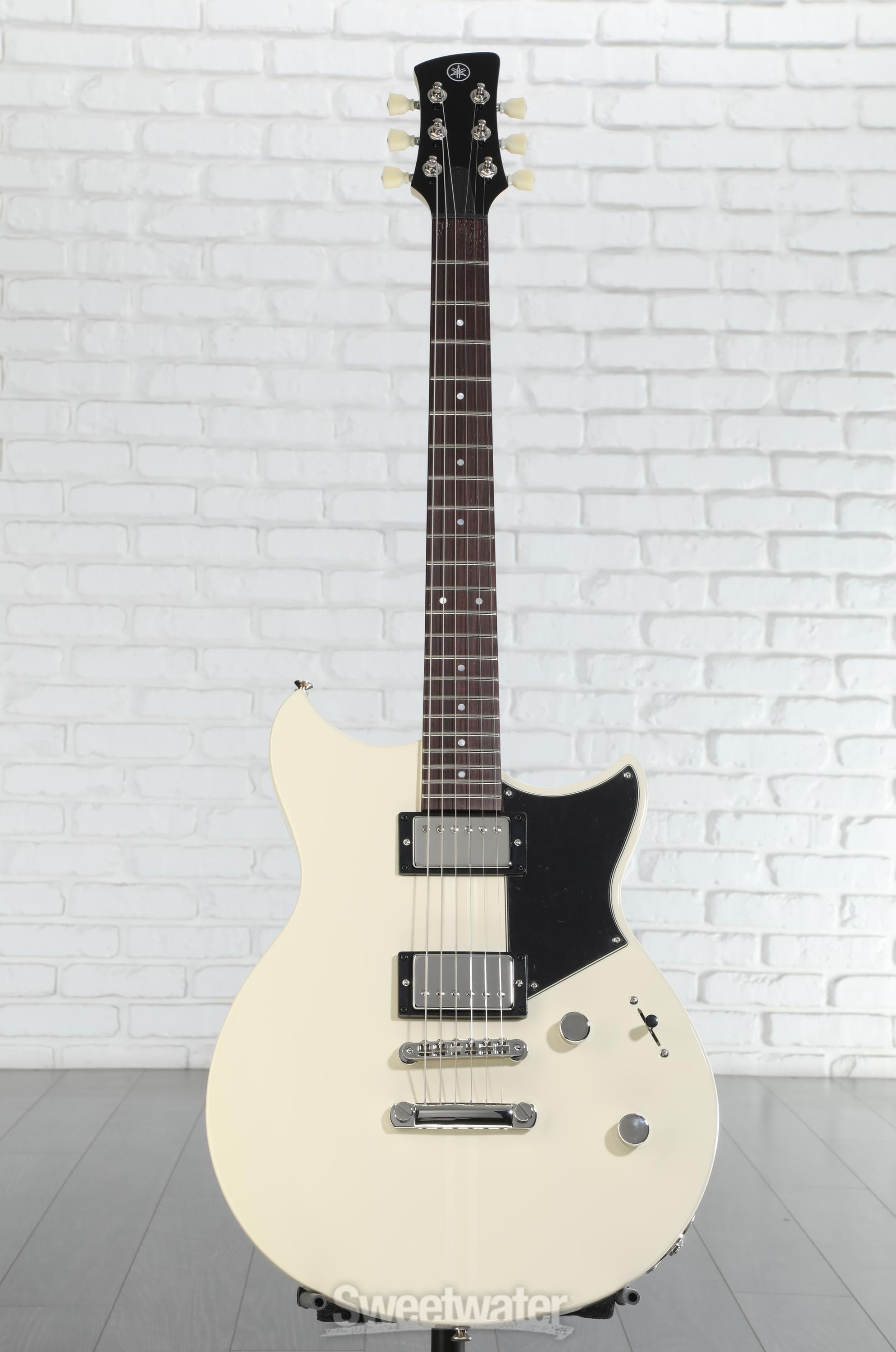Yamaha Revstar Element RSE20 Electric Guitar - Vintage White