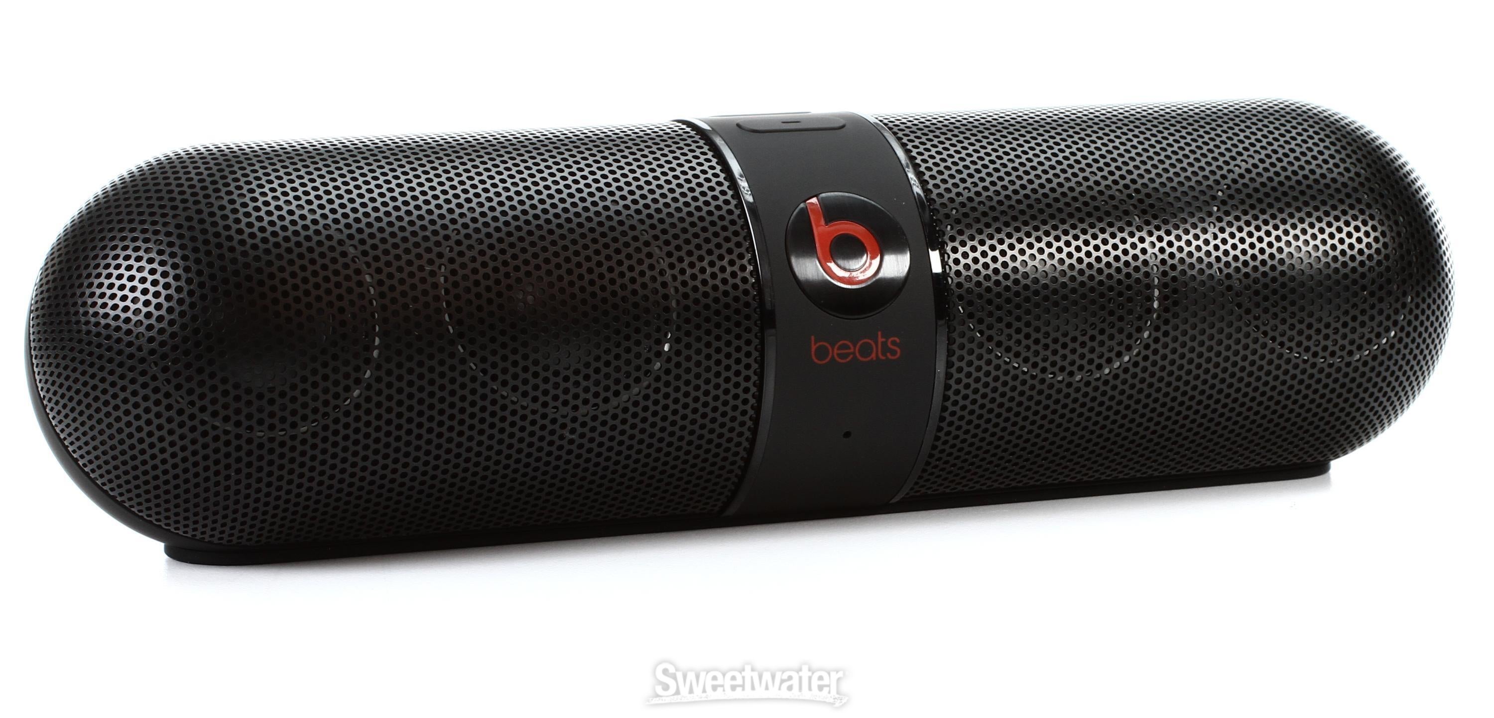 Beats pill discount vs bose revolve