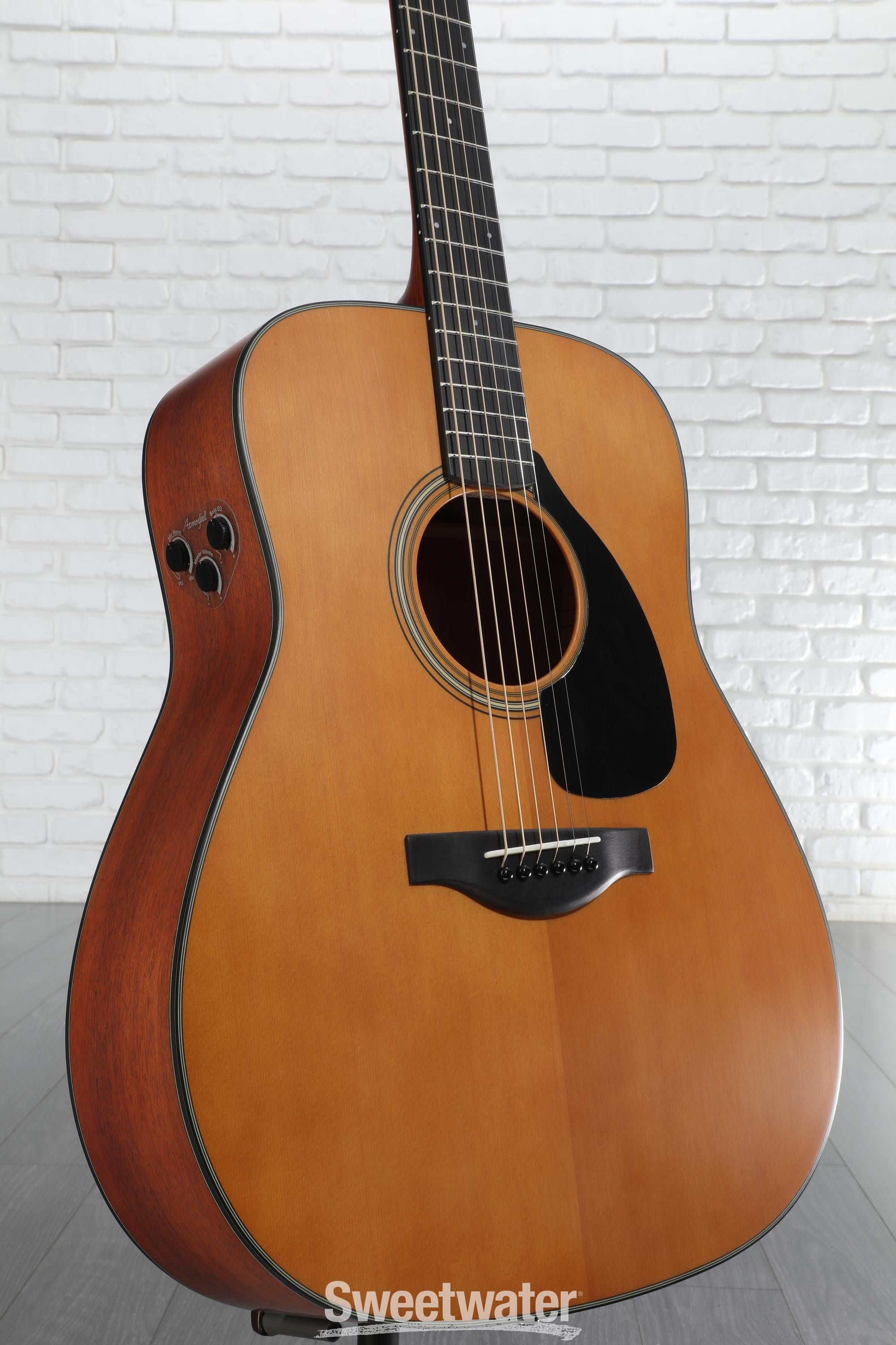 Yamaha Red Label FGX3 Acoustic Guitar - Natural | Sweetwater