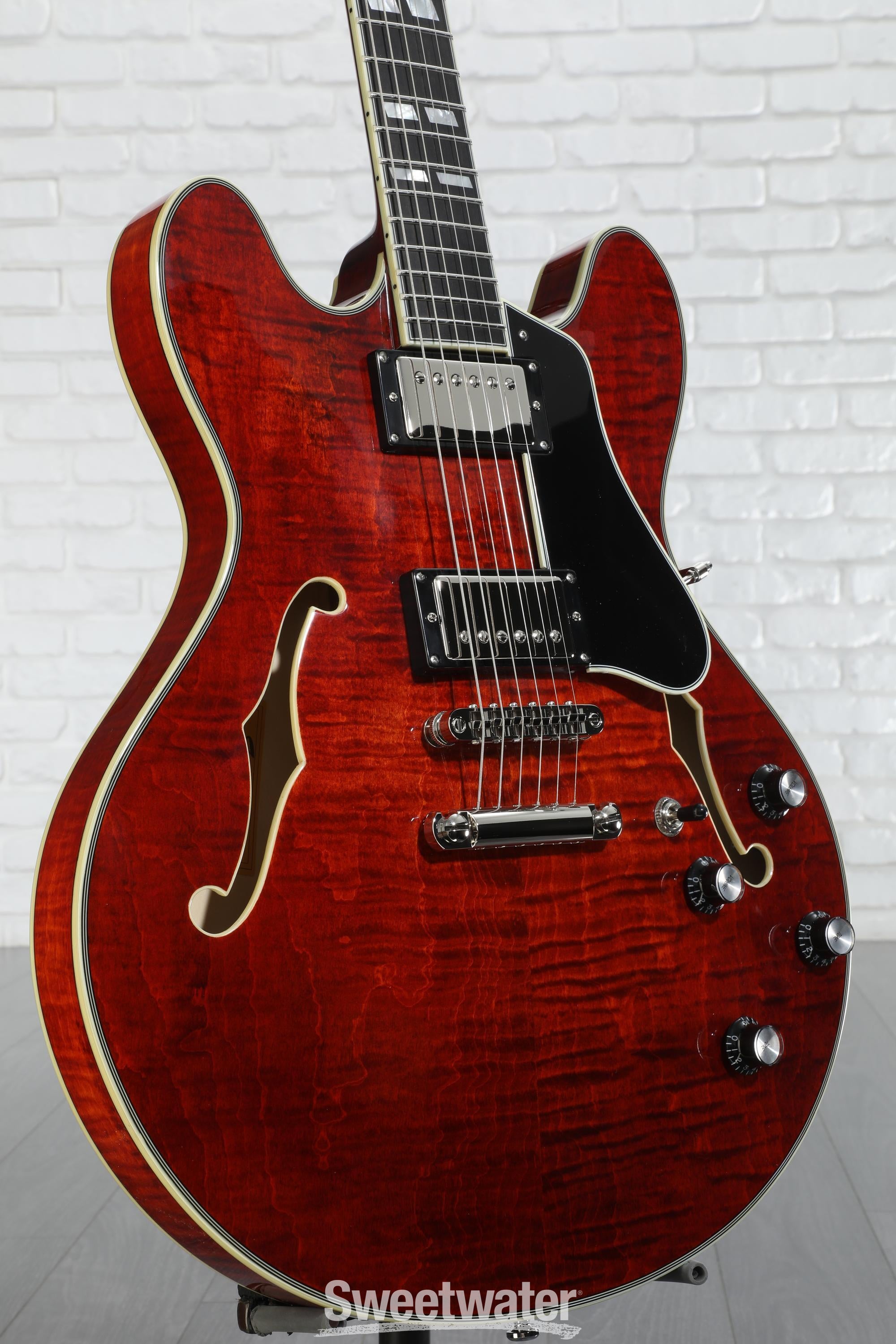 Eastman Guitars T486 Thinline Semi-hollowbody Electric Guitar