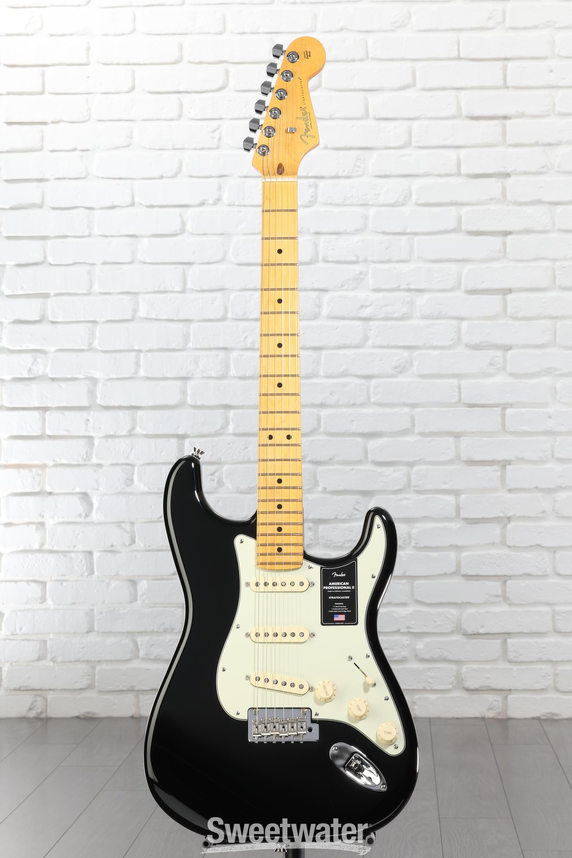 フェンダーAmerican Professional II Strat Fender American Professional II Stratocaster 2022 - Roasted Pine