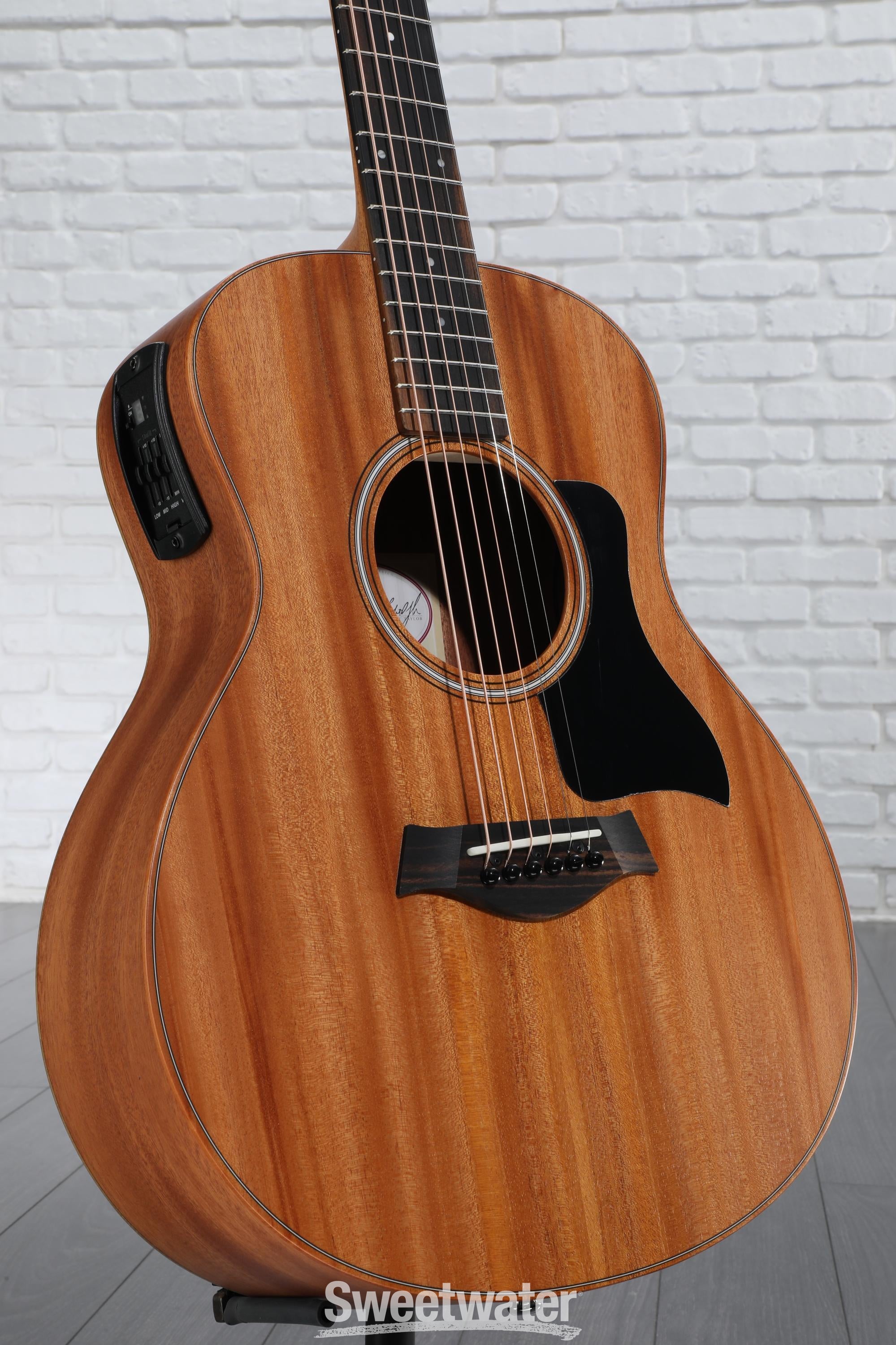 Taylor GS Mini-e Mahogany Acoustic-electric Guitar - Natural