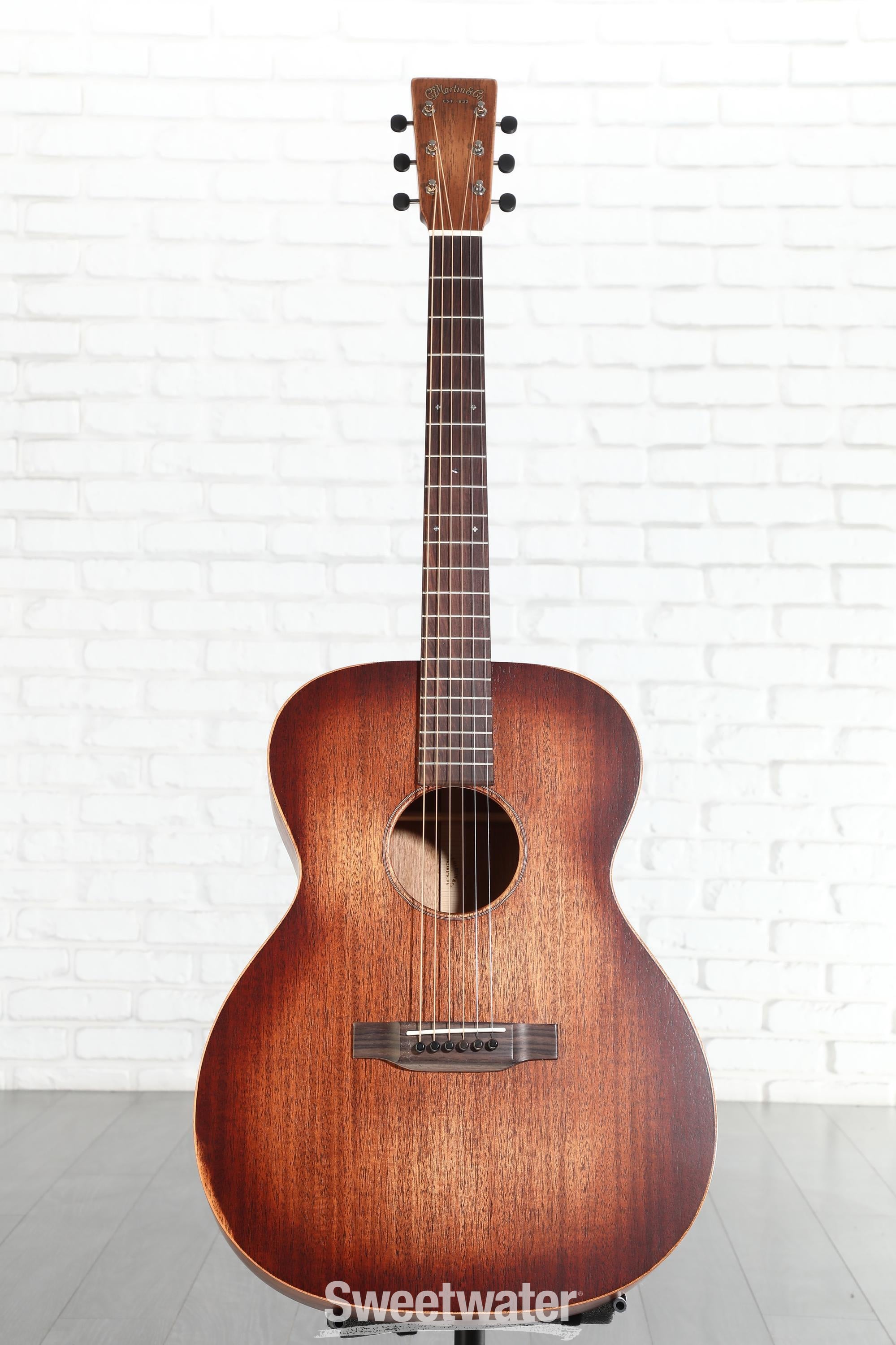 ギター Martin & Co. 000-15M StreetMaster Martin 000-15M StreetMaster Acoustic Guitar - Distressed Burst