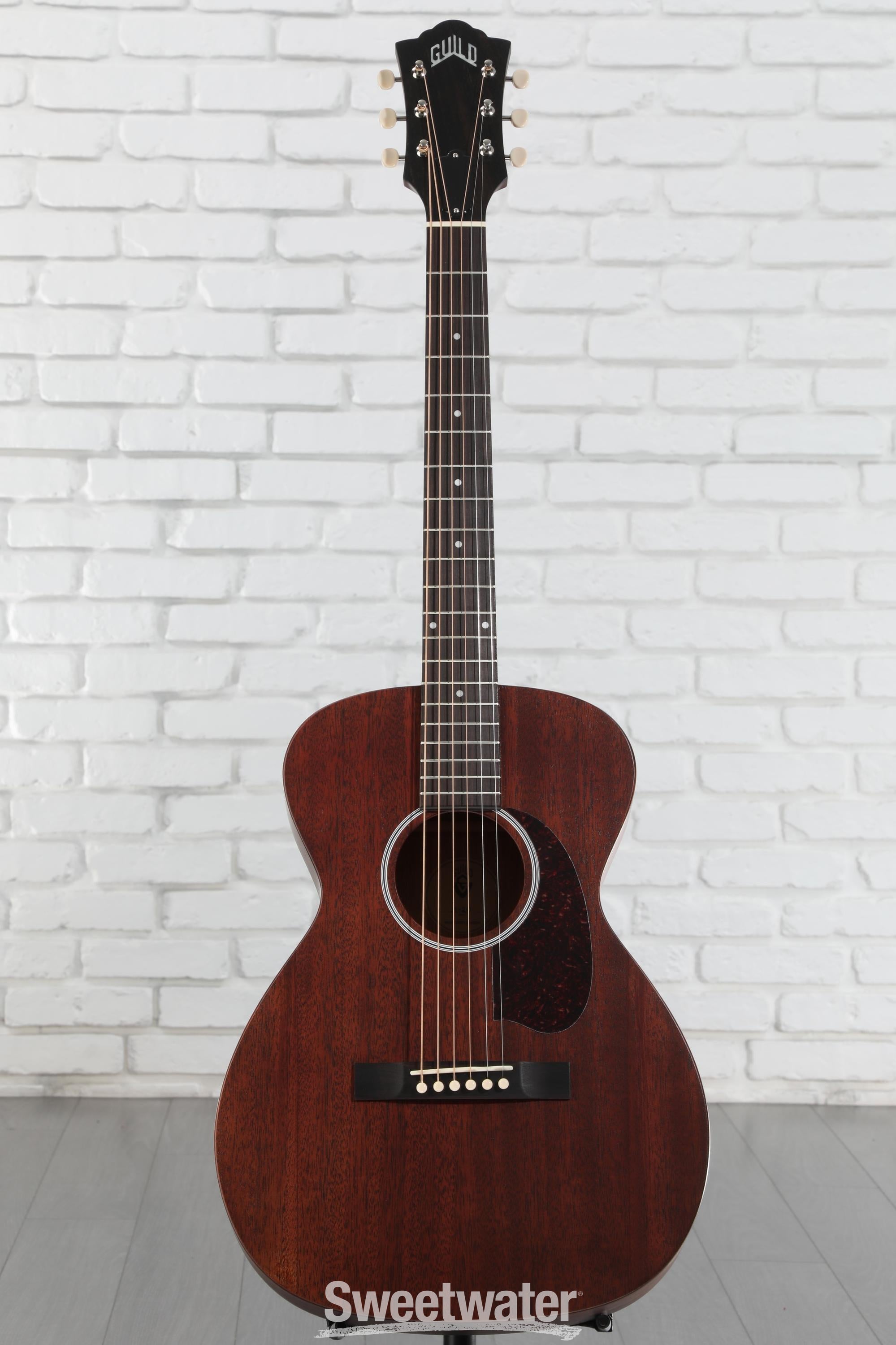 GUILD Ｍ-20 MADE IN USA Guild M-20 Concert Acoustic Guitar - Natural Finish | Sweetwater