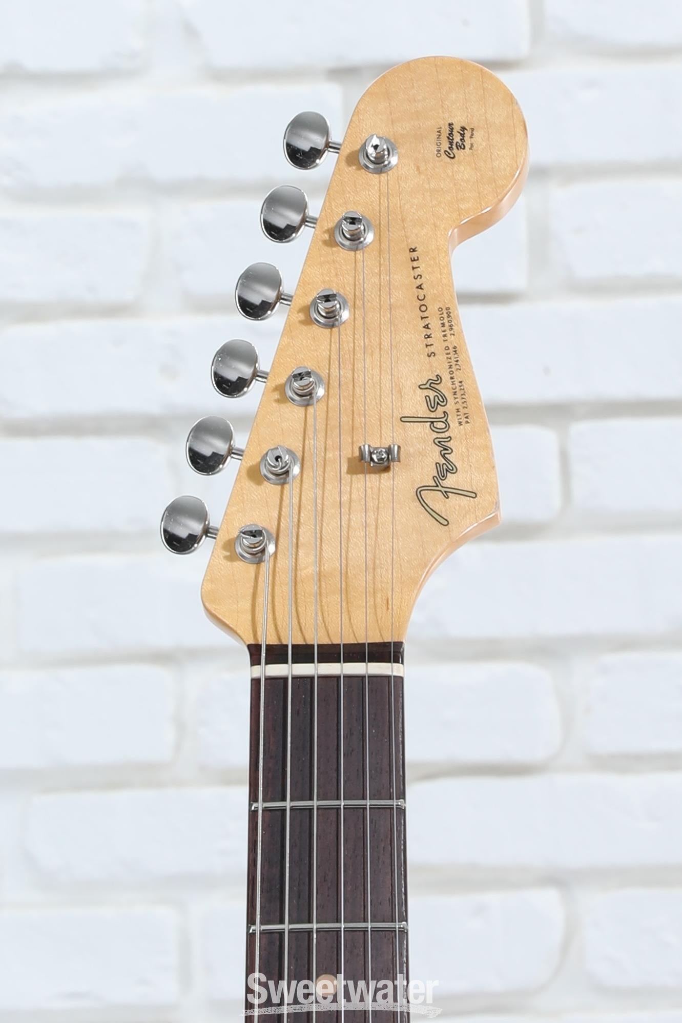 Fender Custom Shop Late-1962 Stratocaster Relic Electric Guitar with Closet  Classic Hardware - Faded Aged Daphne Blue | Sweetwater