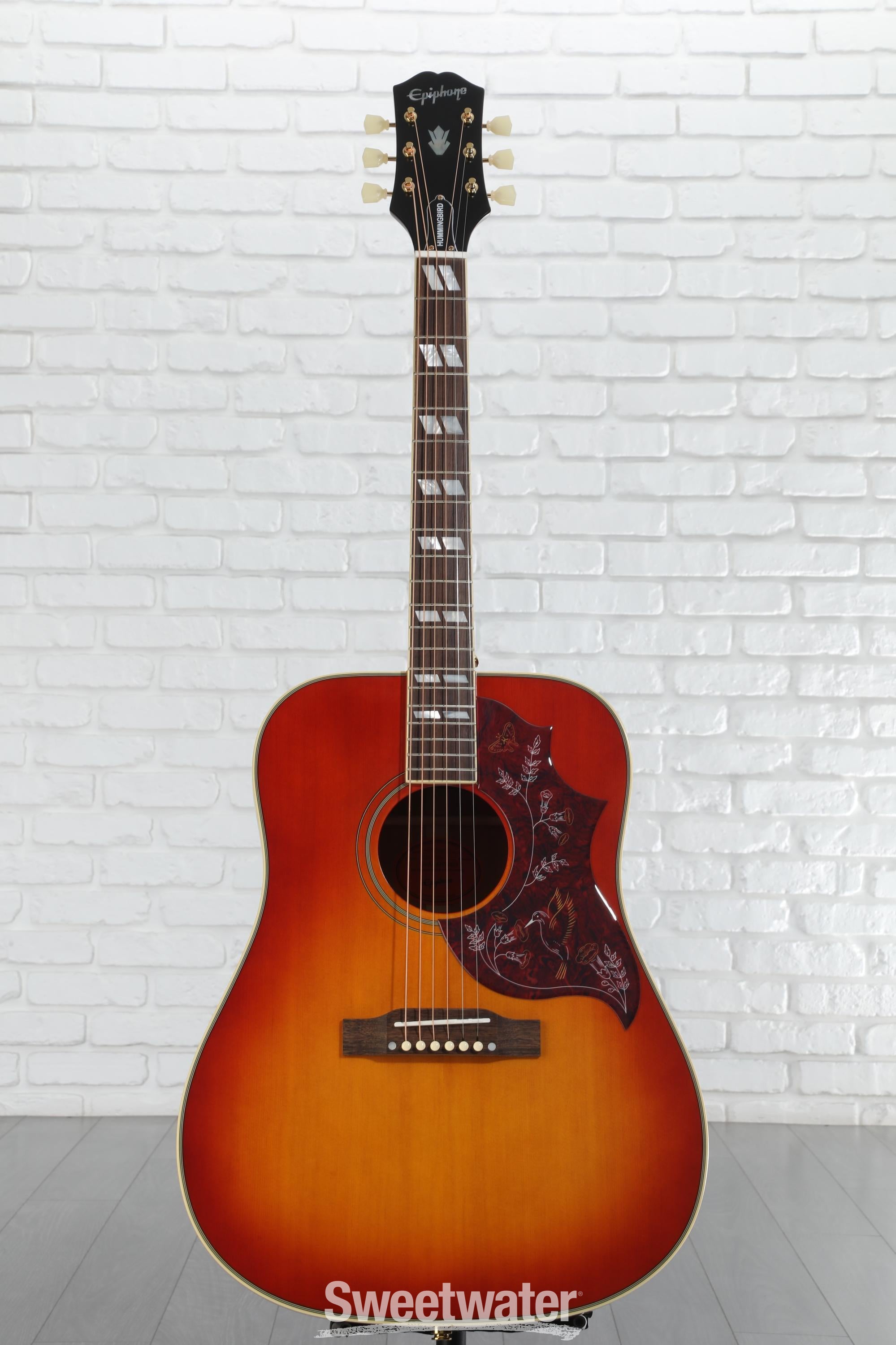 Epiphone Hummingbird Acoustic Guitar - Aged Cherry Sunburst