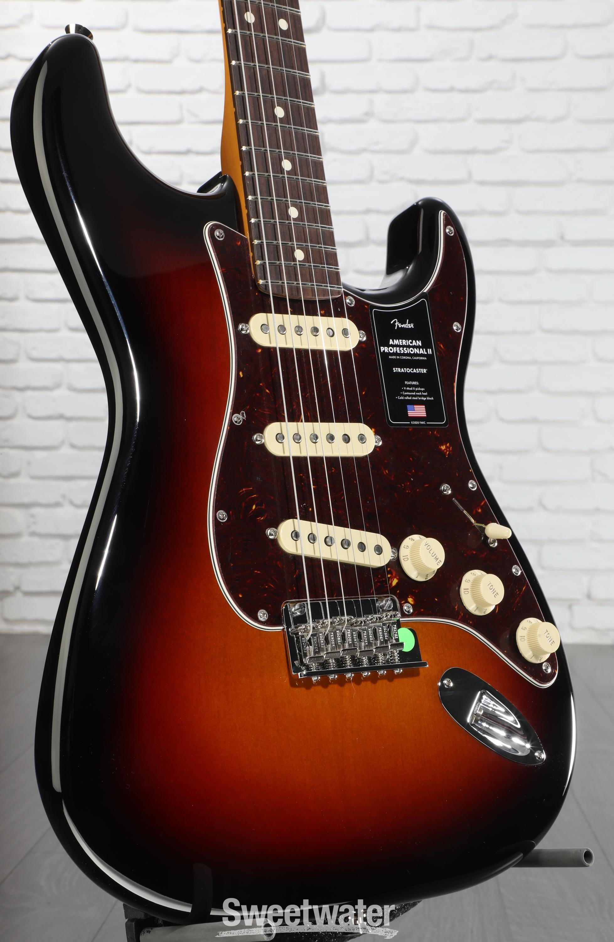 Fender American Professional II Stratocaster - 3 Color Sunburst