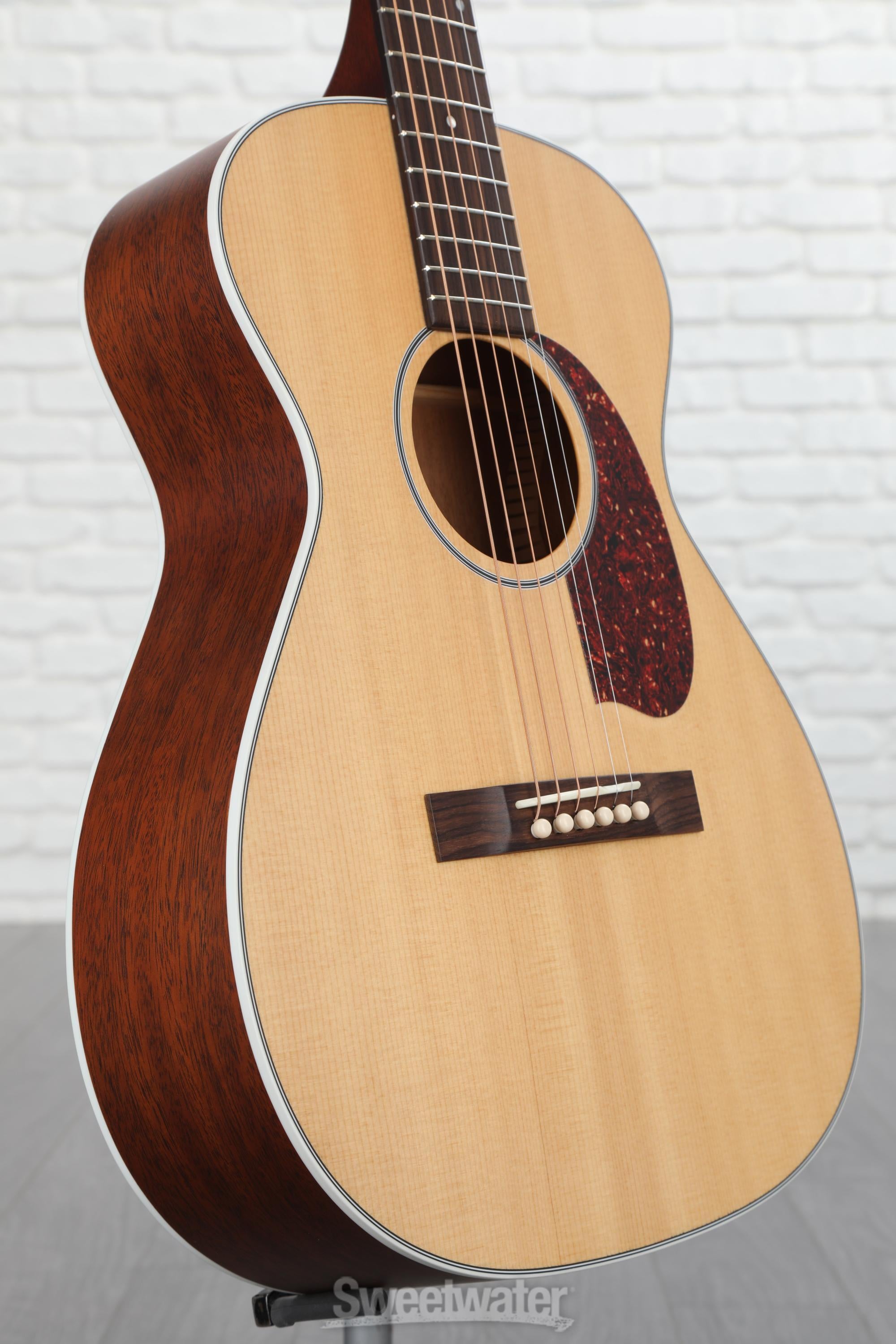 Guild M-40 Troubadour Acoustic Guitar - Natural | Sweetwater