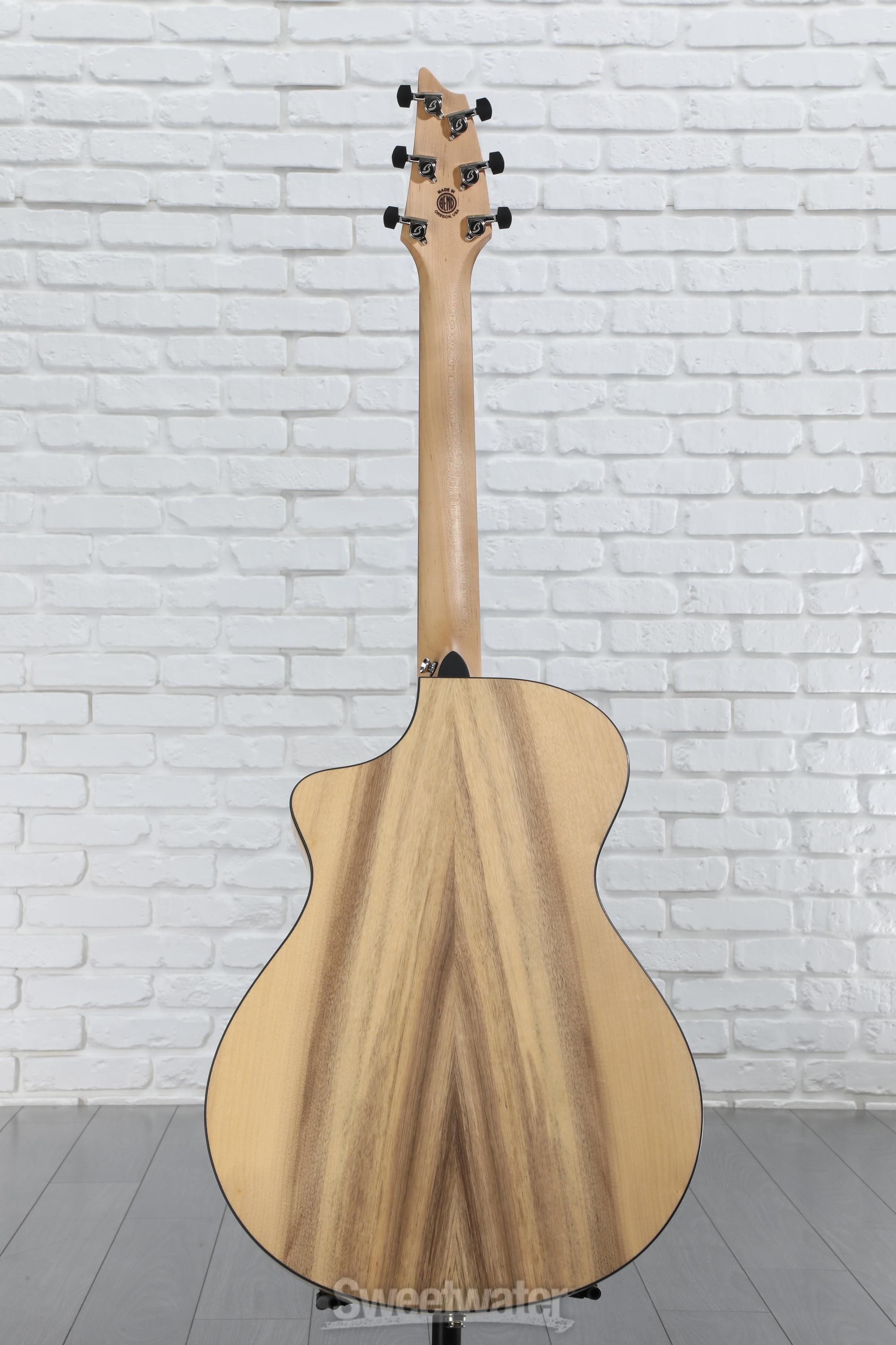 Breedlove Oregon Concert CE Acoustic-electric Guitar - Natural