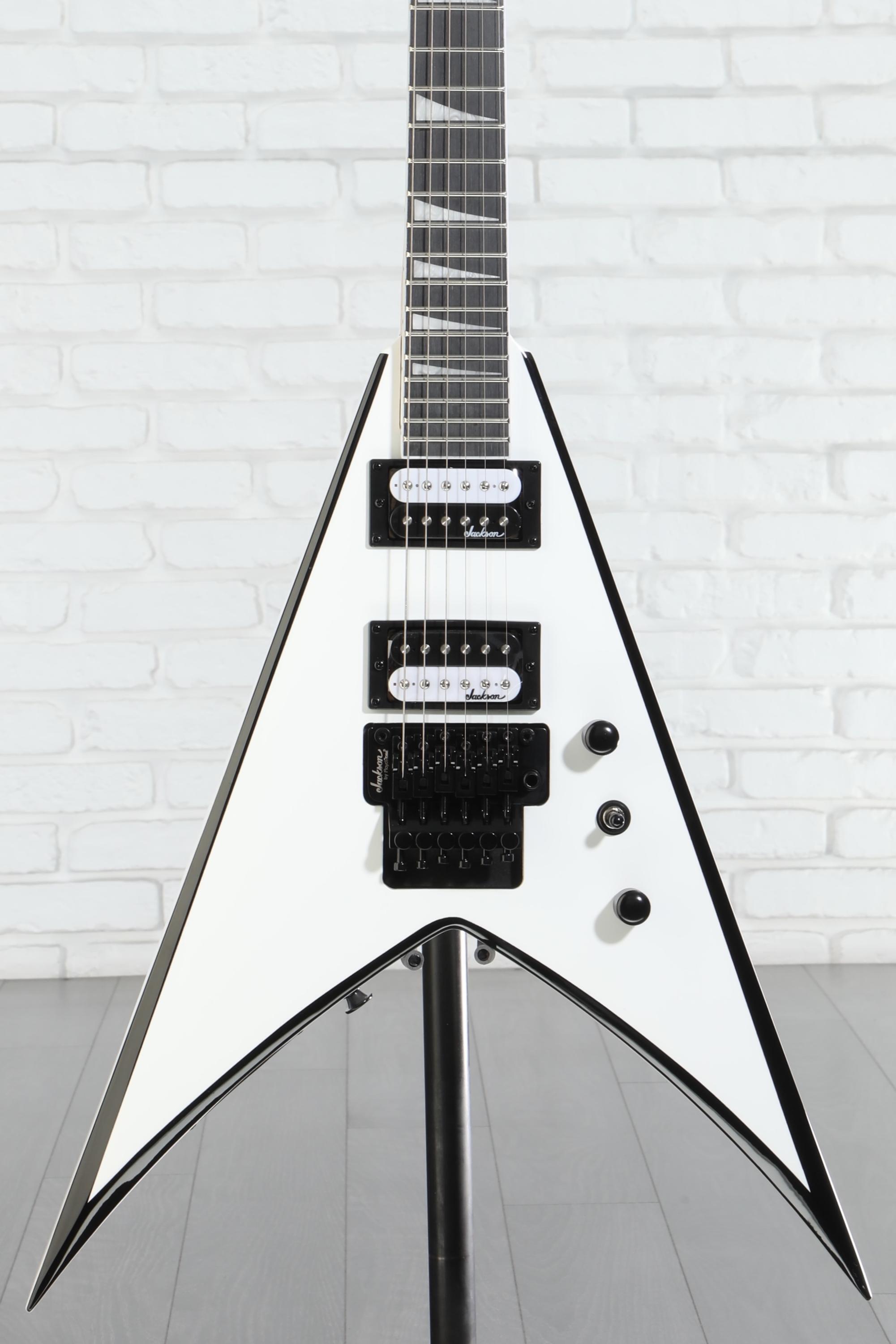 【美品】Jackson KING V VS32 White with Black Jackson JS Series King V JS32 Electric Guitar White with