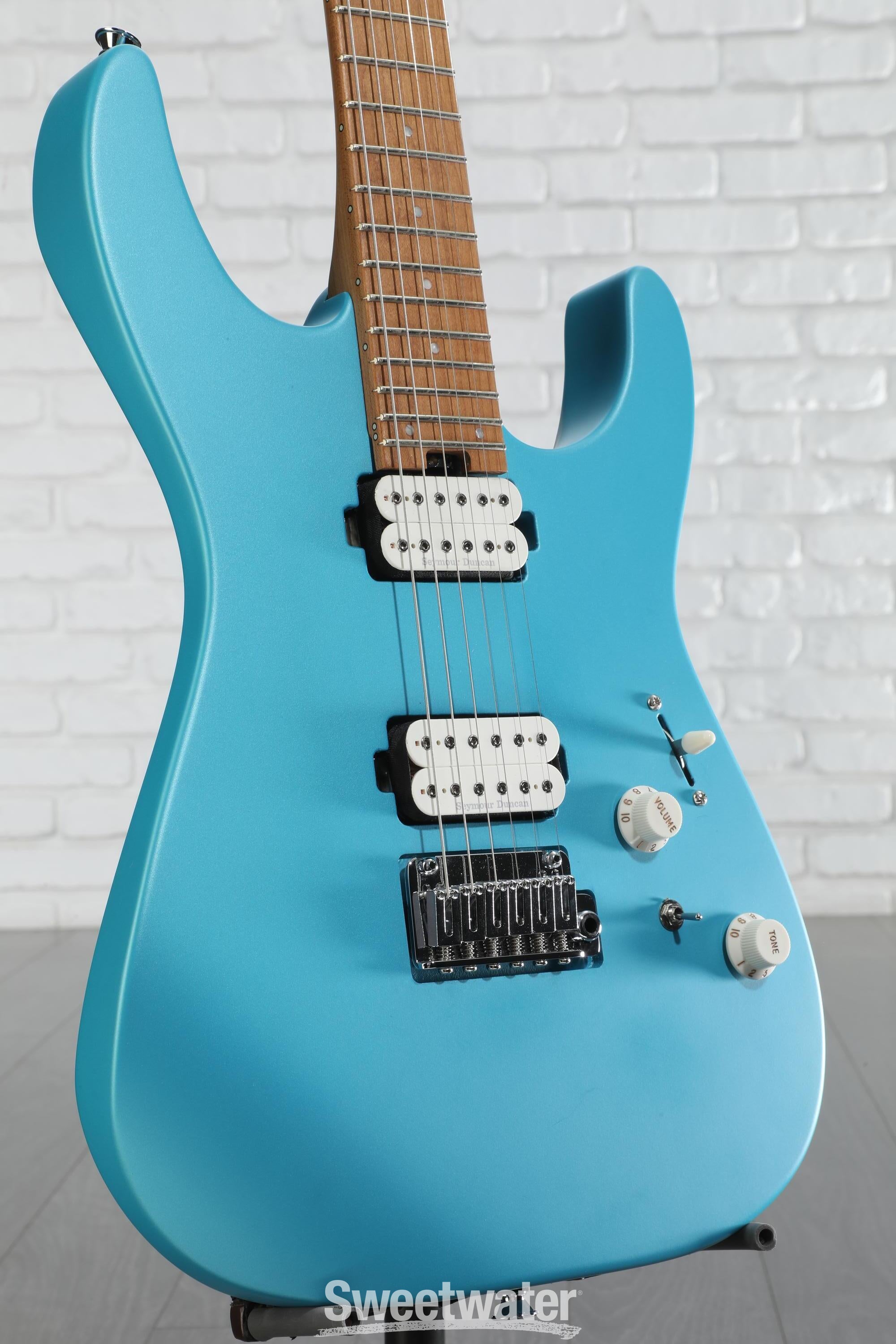 ほぼ新品CHARVEL Pro-Mod DK24 HH 2PT Blue Dinky™ (DK) :: Pro-Mod DK24 HH 2PT CM, Caramelized Maple