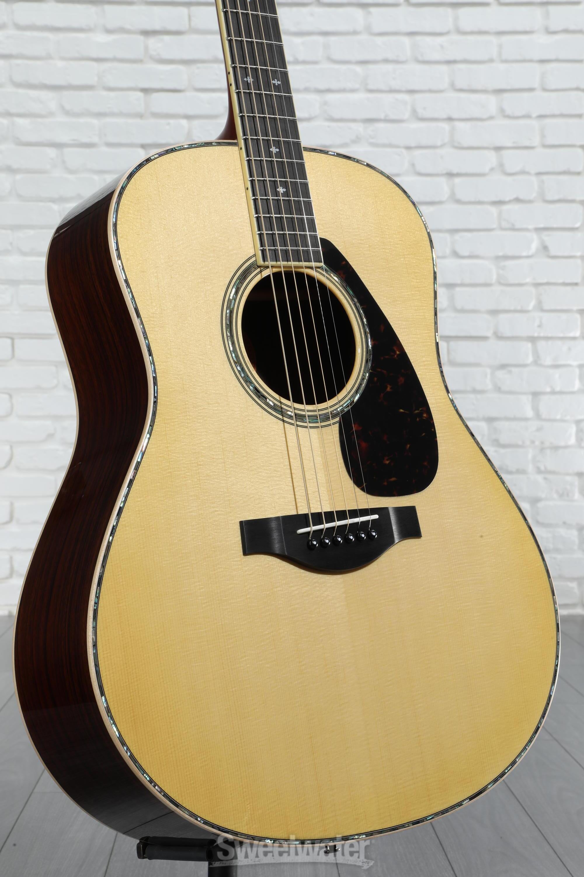 Yamaha Jumbo Acoustic Guitars - Sweetwater