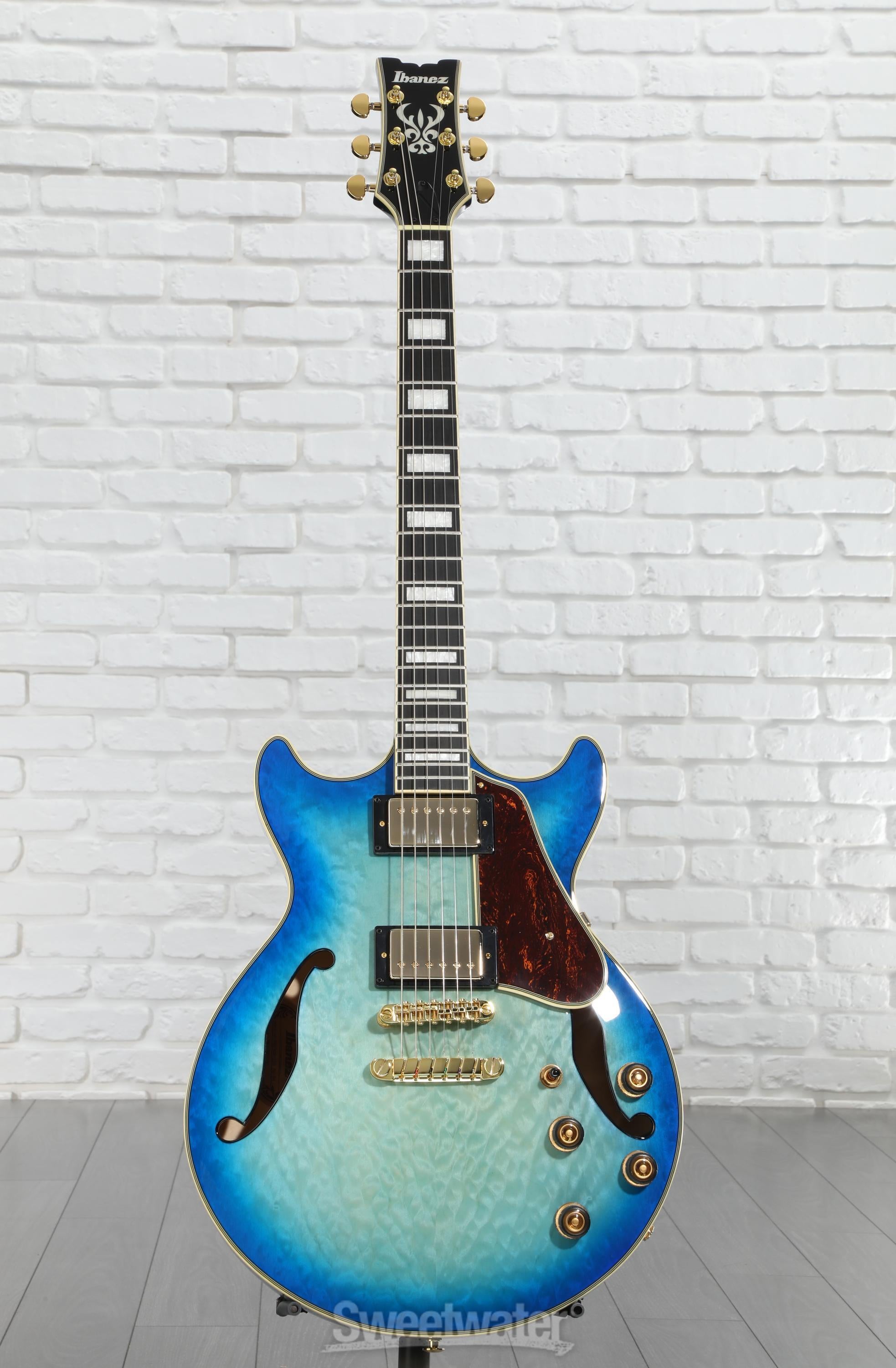 Ibanez Artcore Expressionist AM93QM Semi-hollow Electric