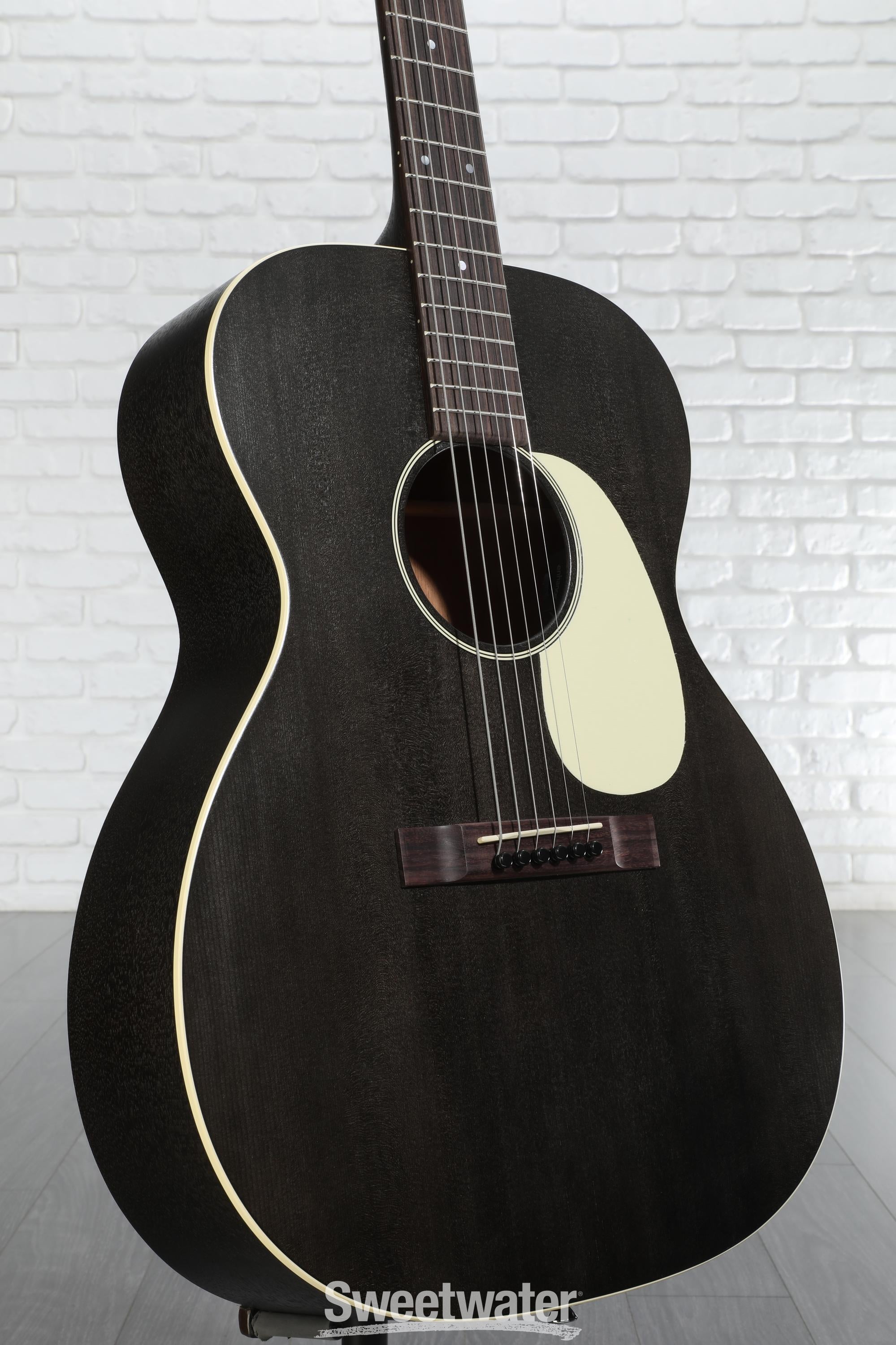 レア　Martin　エレアコギター　000-17E　BlackSmoke Martin 000-17E Black Smoke Acoustic-Electric Guitar | Martin