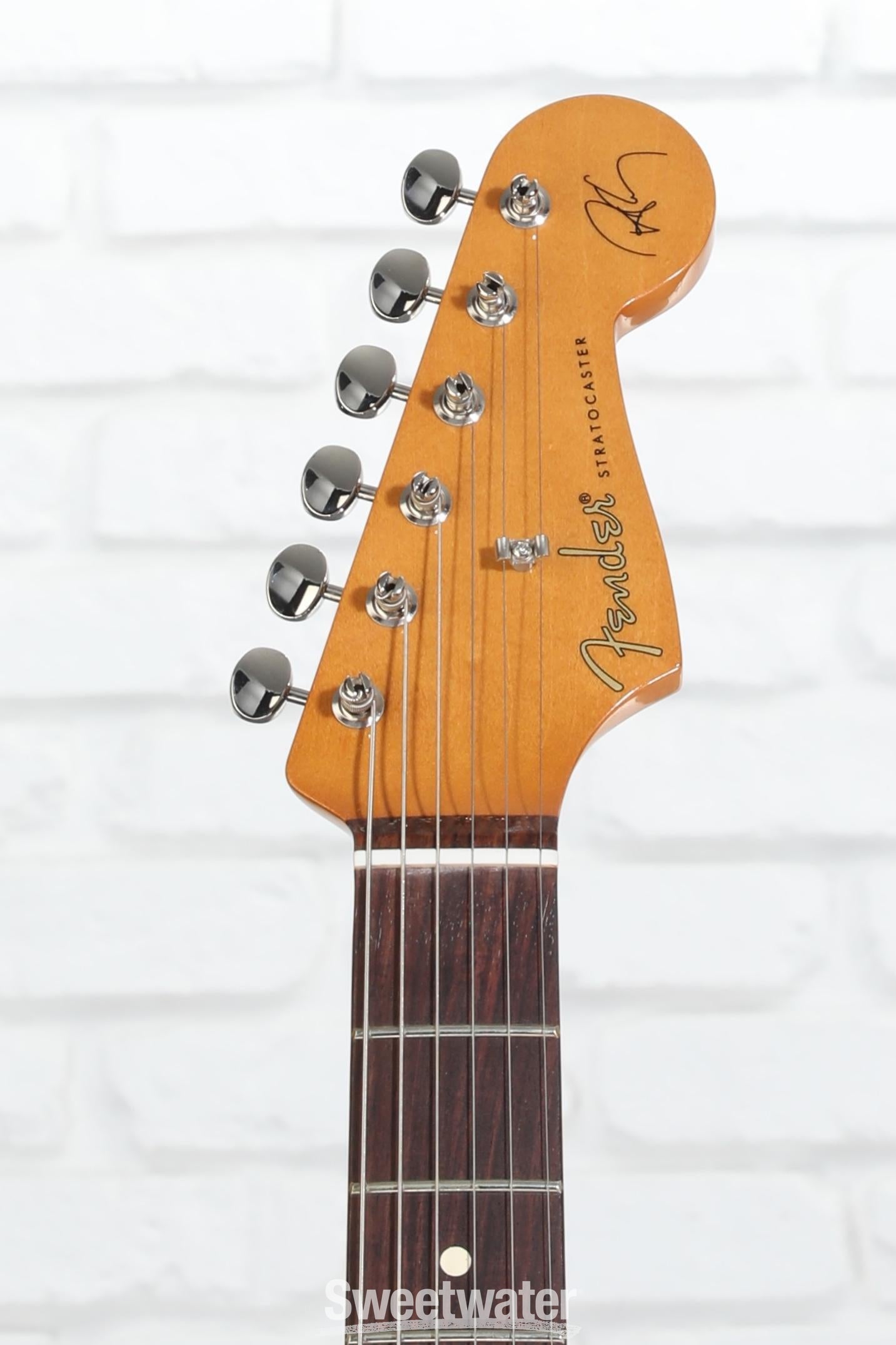 Fender Robert Cray Standard Stratocaster Electric Guitar - Inca