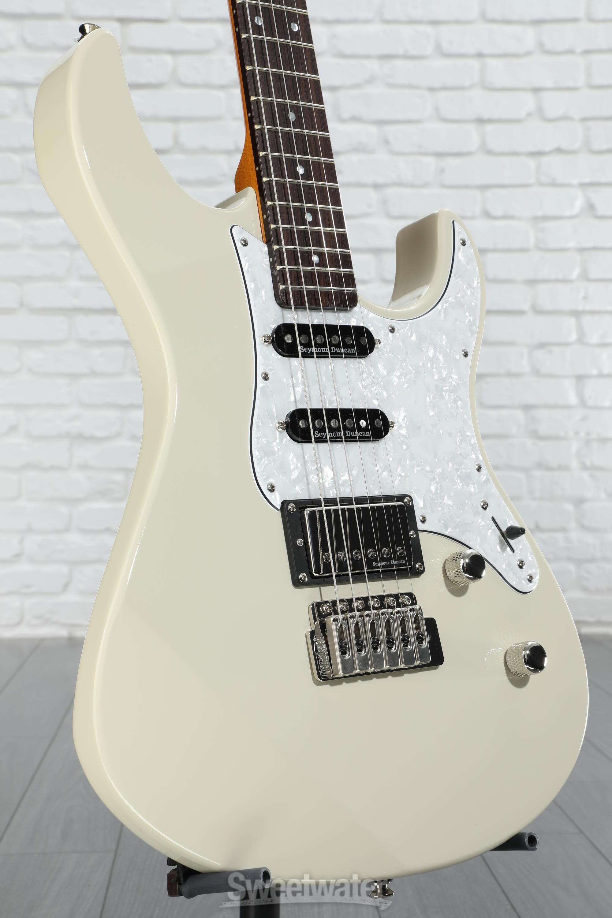 Yamaha PAC612VIIX Pacifica Electric Guitar - Vintage White