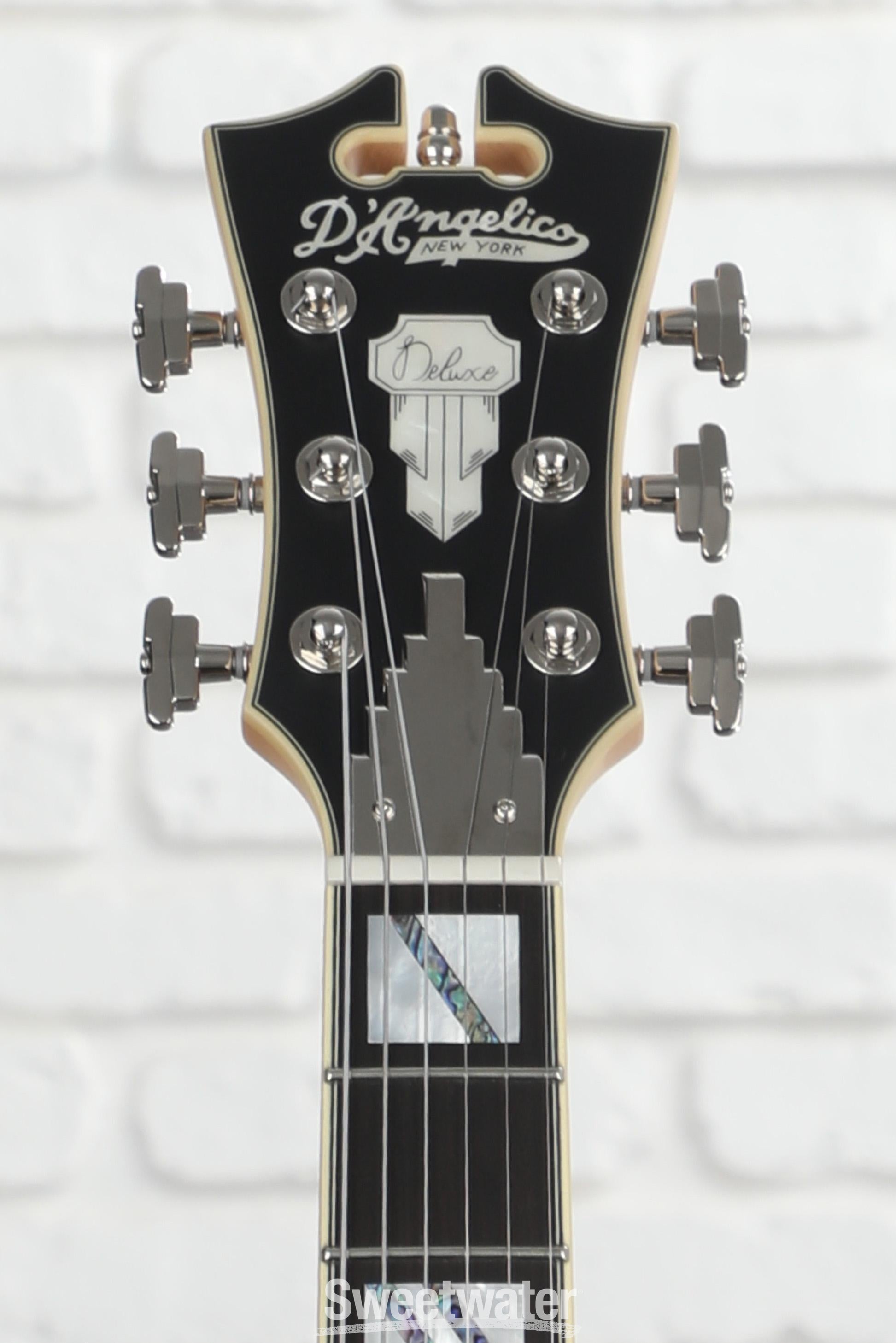 D'Angelico Deluxe Atlantic Electric Guitar - Matte Walnut
