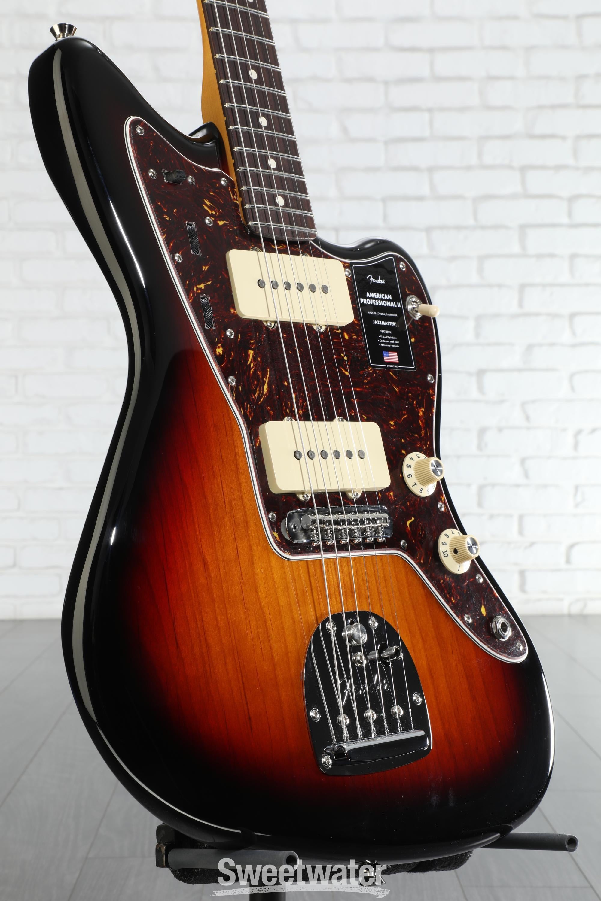 Fender American Professional II Jazzmaster - 3-color Sunburst with