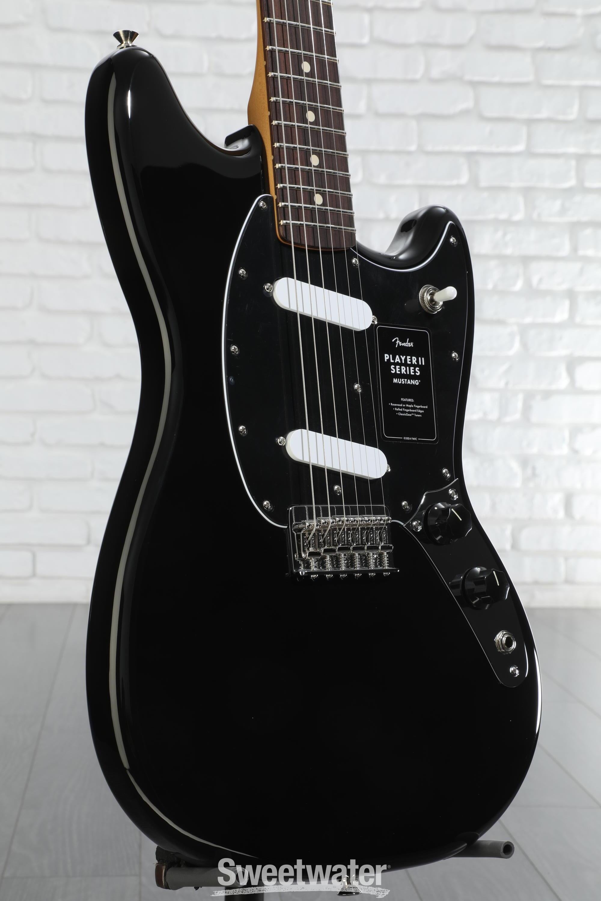 Fender Player II Mustang - Black with Rosewood Fingerboard
