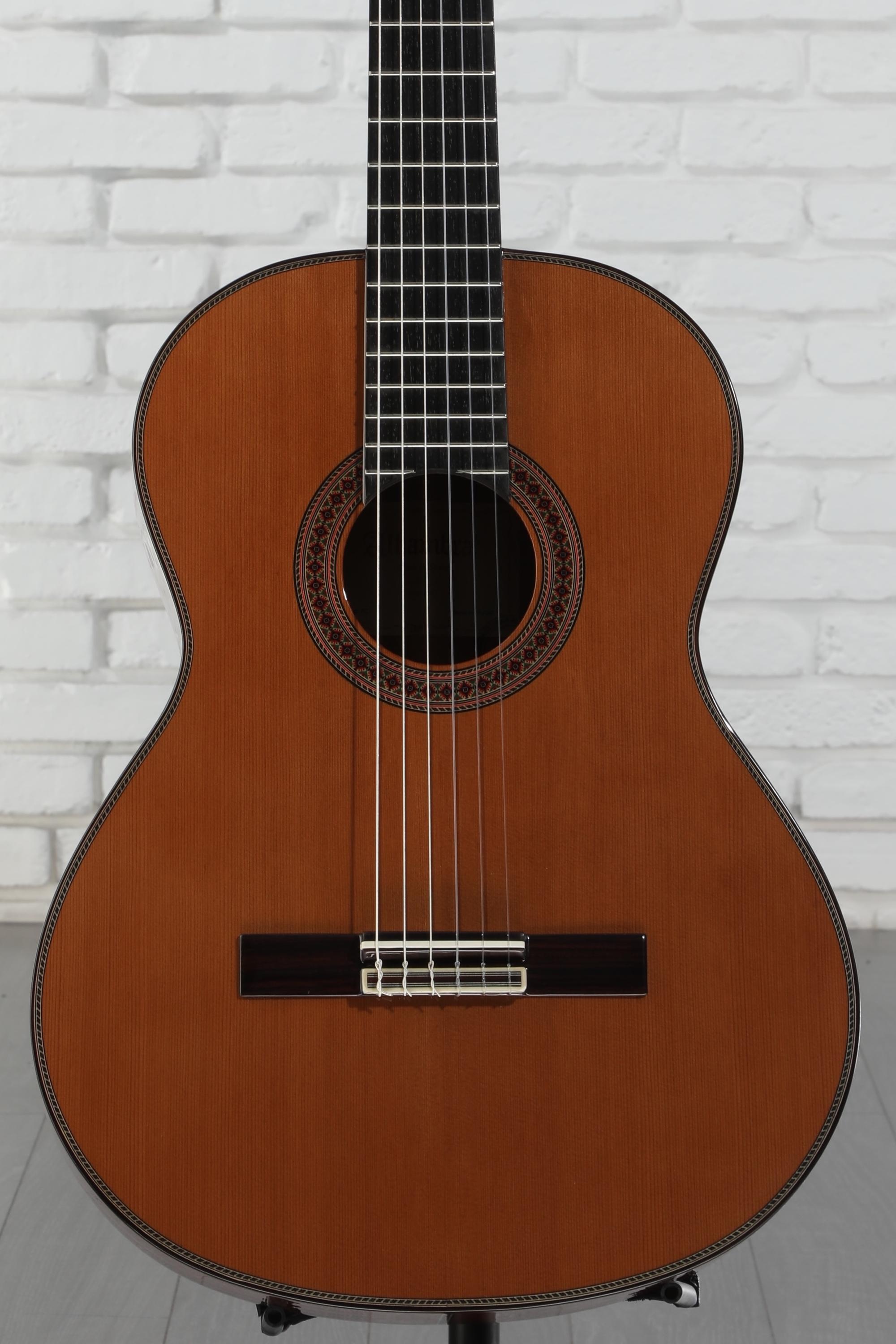 Alhambra 7 C Classic Conservatory Acoustic Guitar - Natural