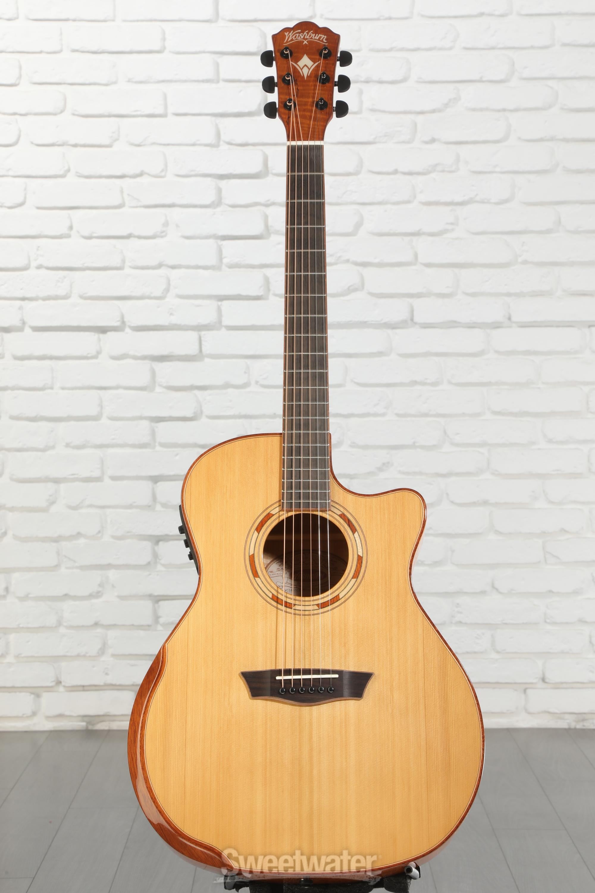 Washburn Comfort G66SCE Spalt Maple - Natural with Armrest