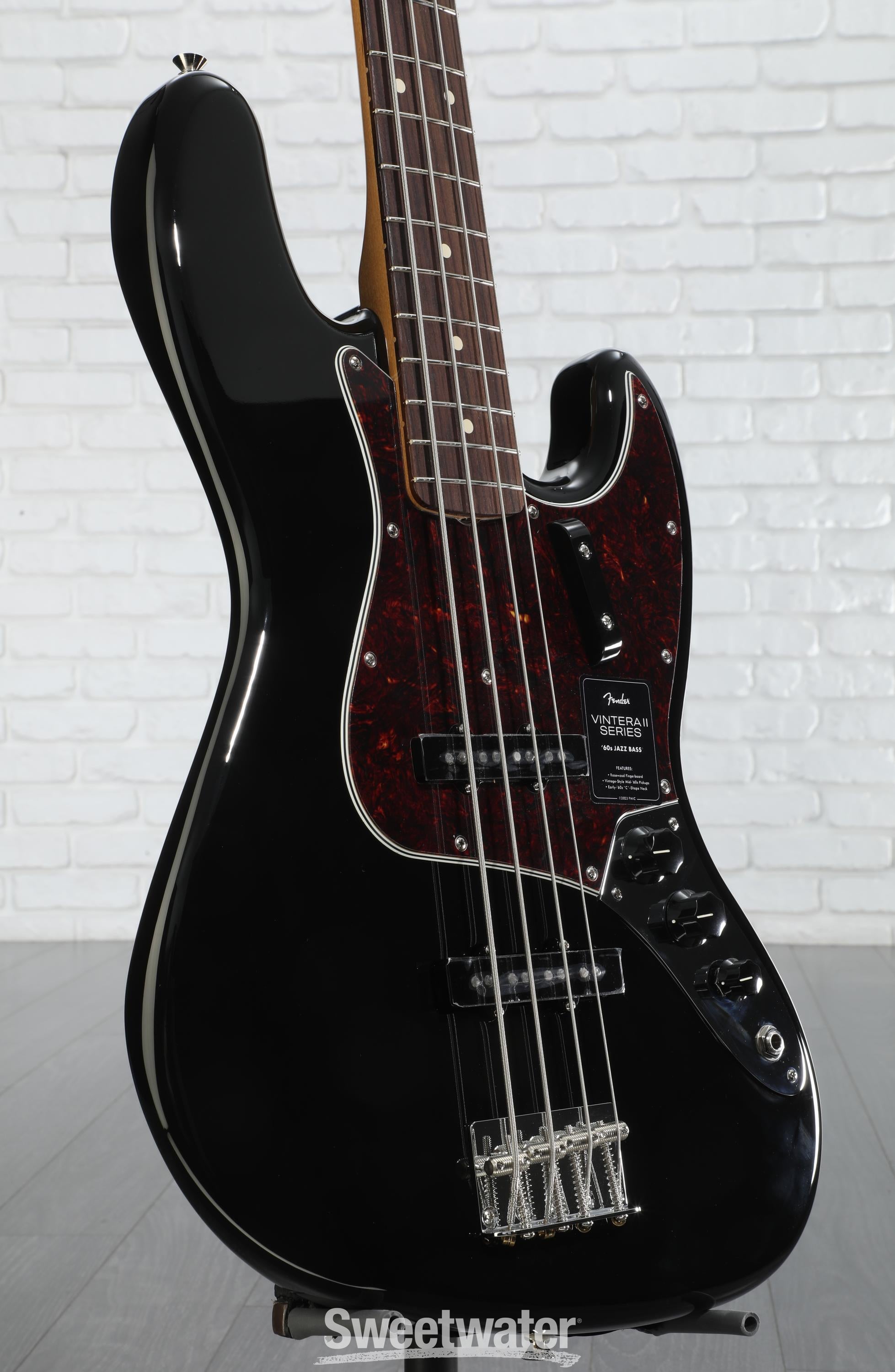 Fender Vintera II '60s Jazz Bass - Black with Rosewood Fingerboard