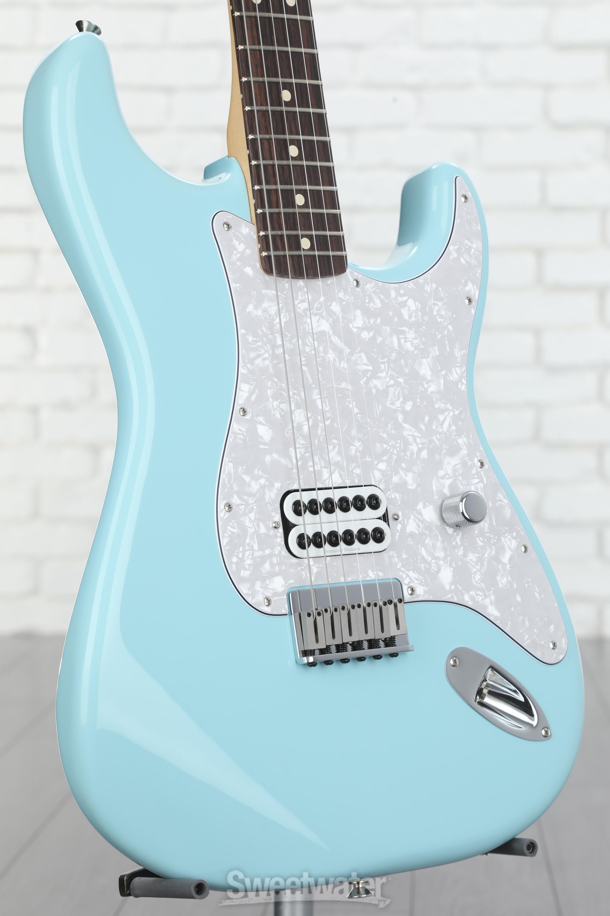 Fender Tom DeLonge Stratocaster Electric Guitar - Daphne Blue