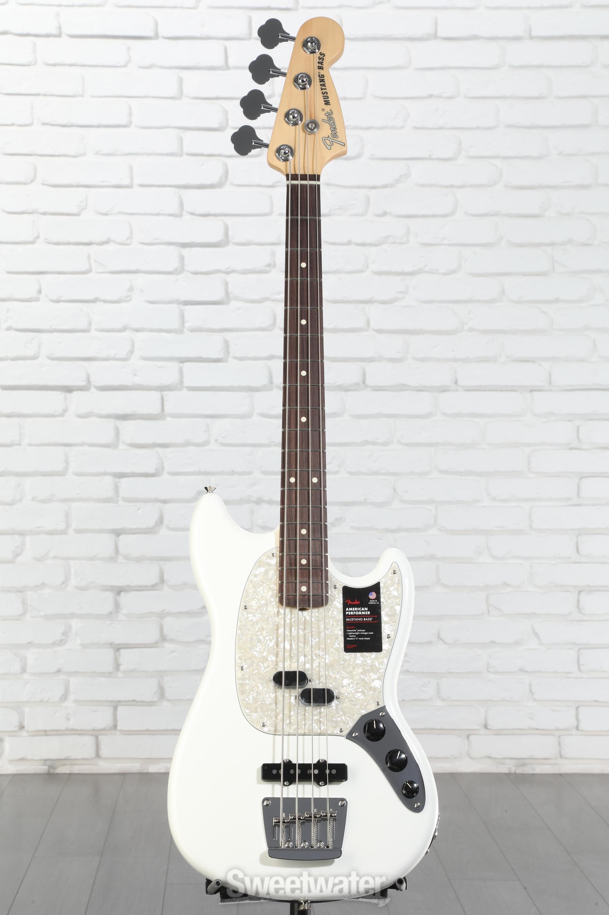 Fender American Performer Mustang Bass - Arctic White with