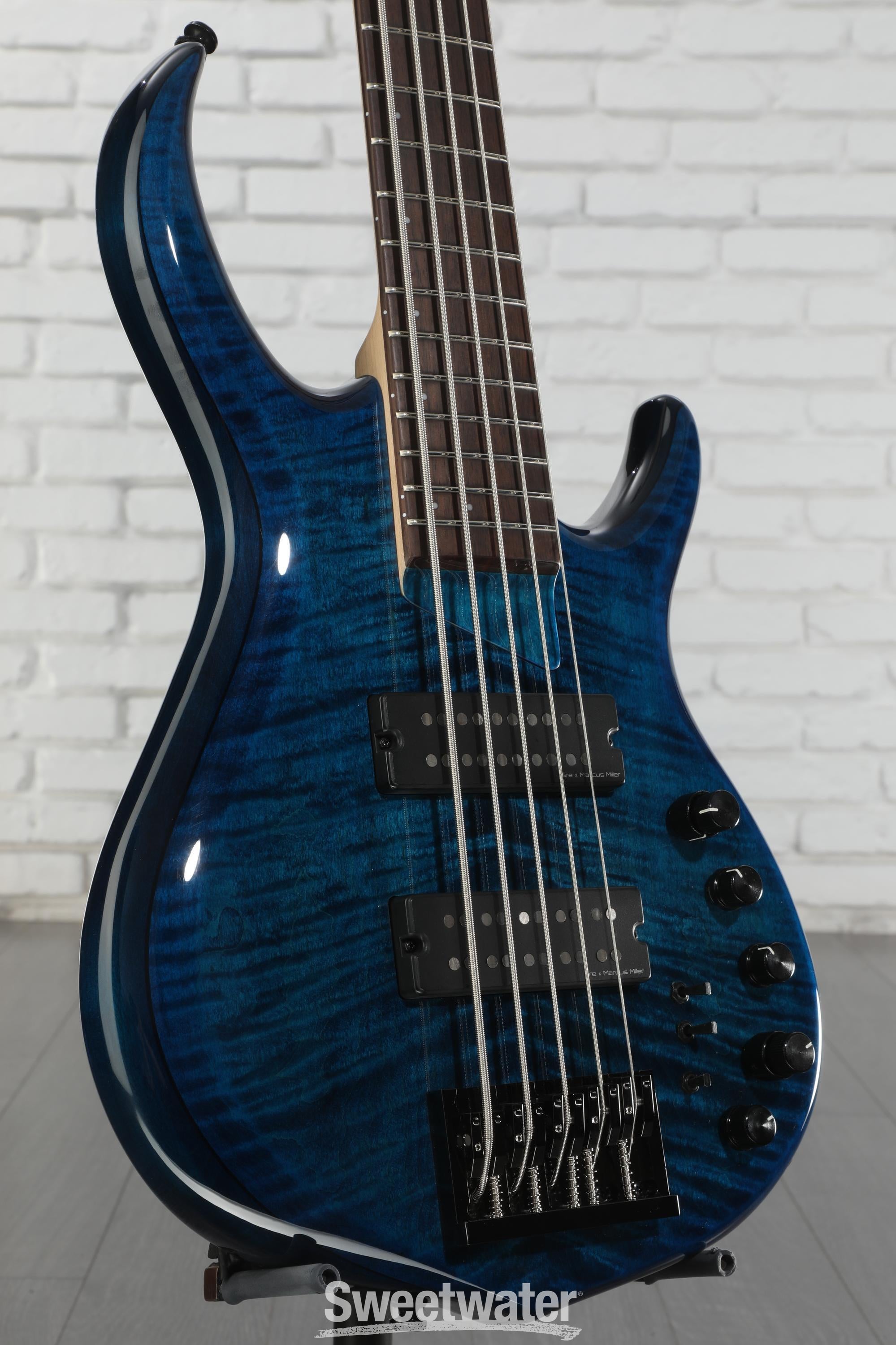Sire Marcus Miller M7 Alder 5-string Bass Guitar