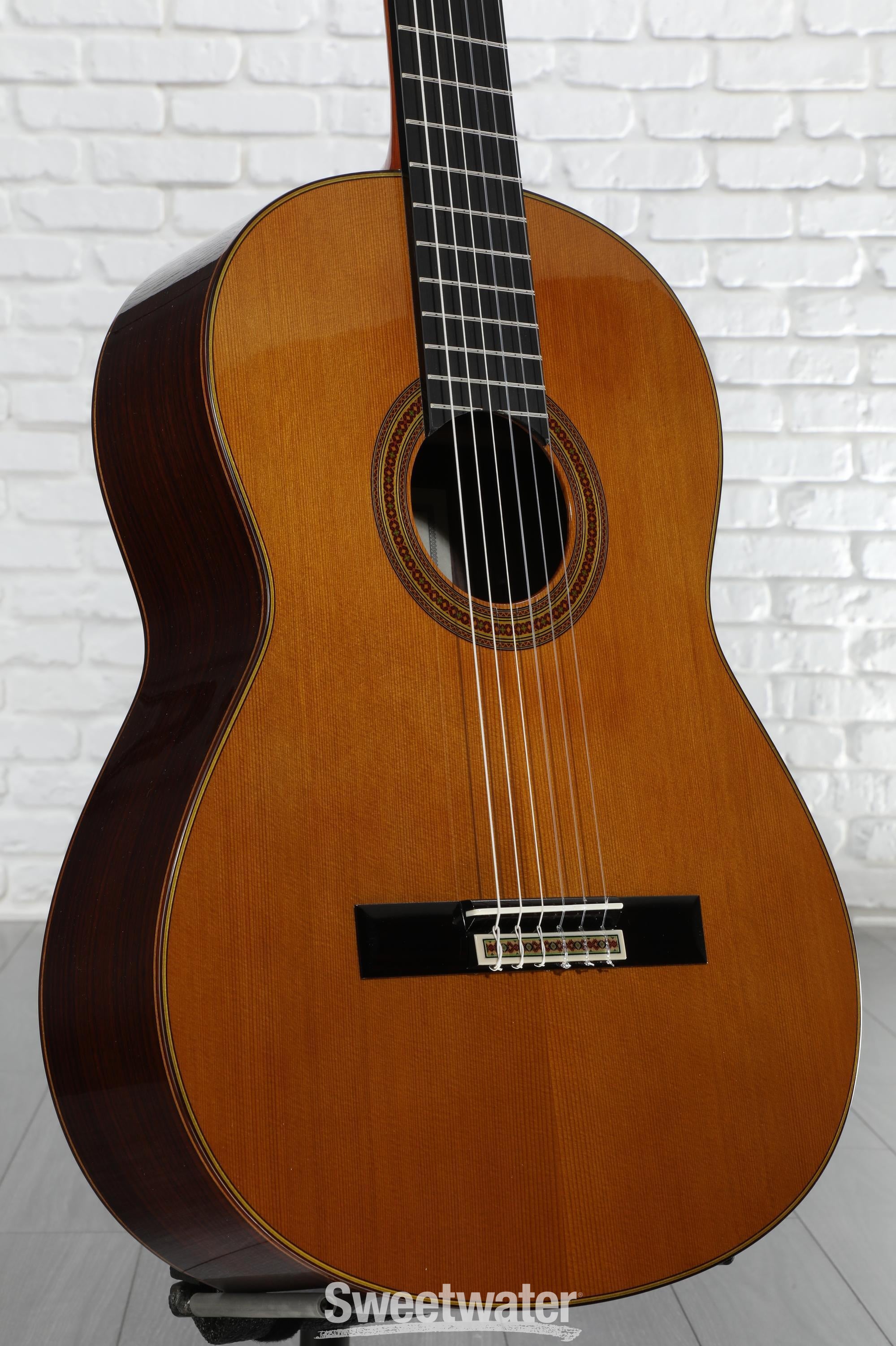 Yamaha GC32C Classical - Natural | Sweetwater