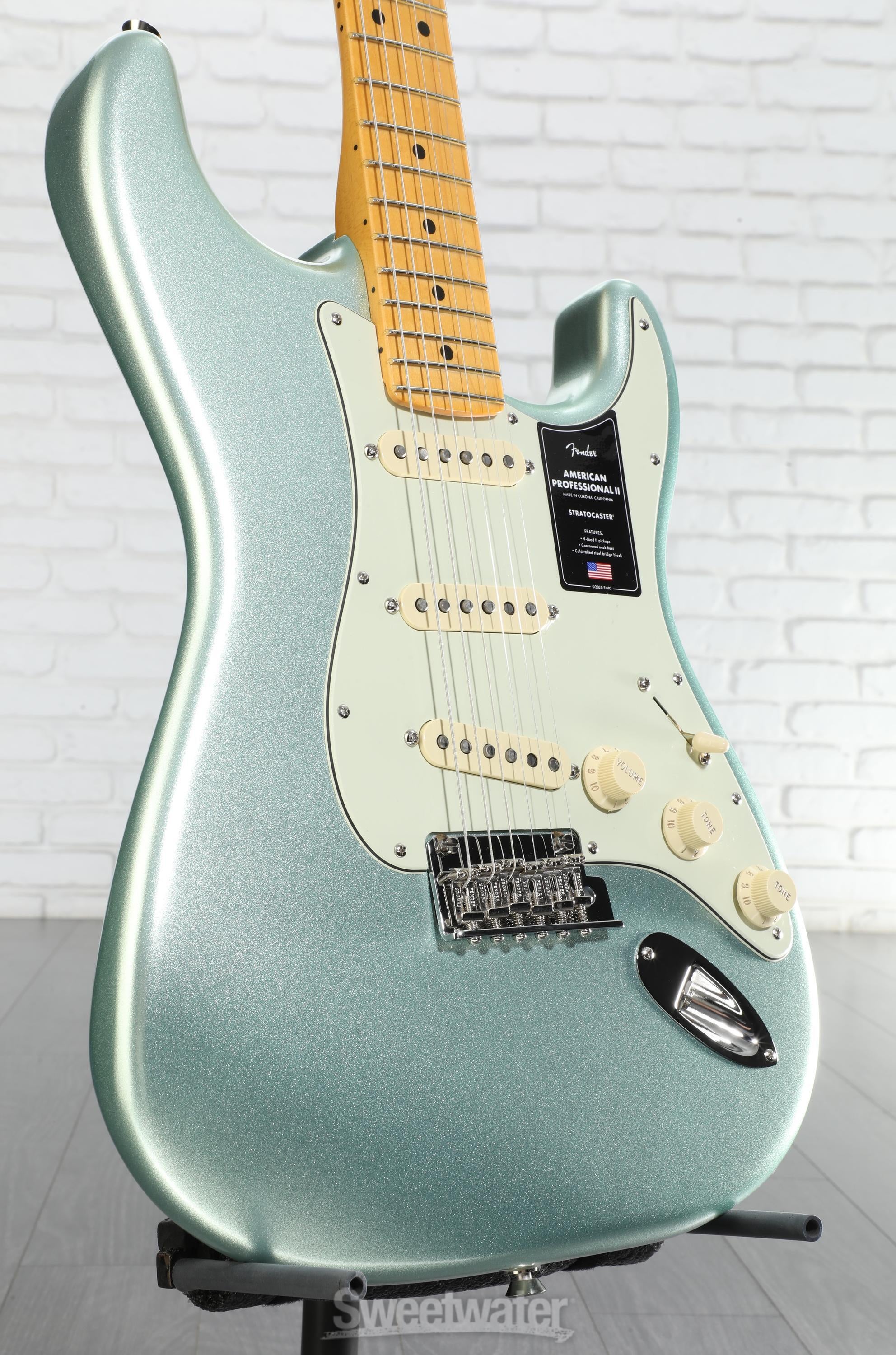 Fender American Professional II Stratocaster - Mystic Surf Green