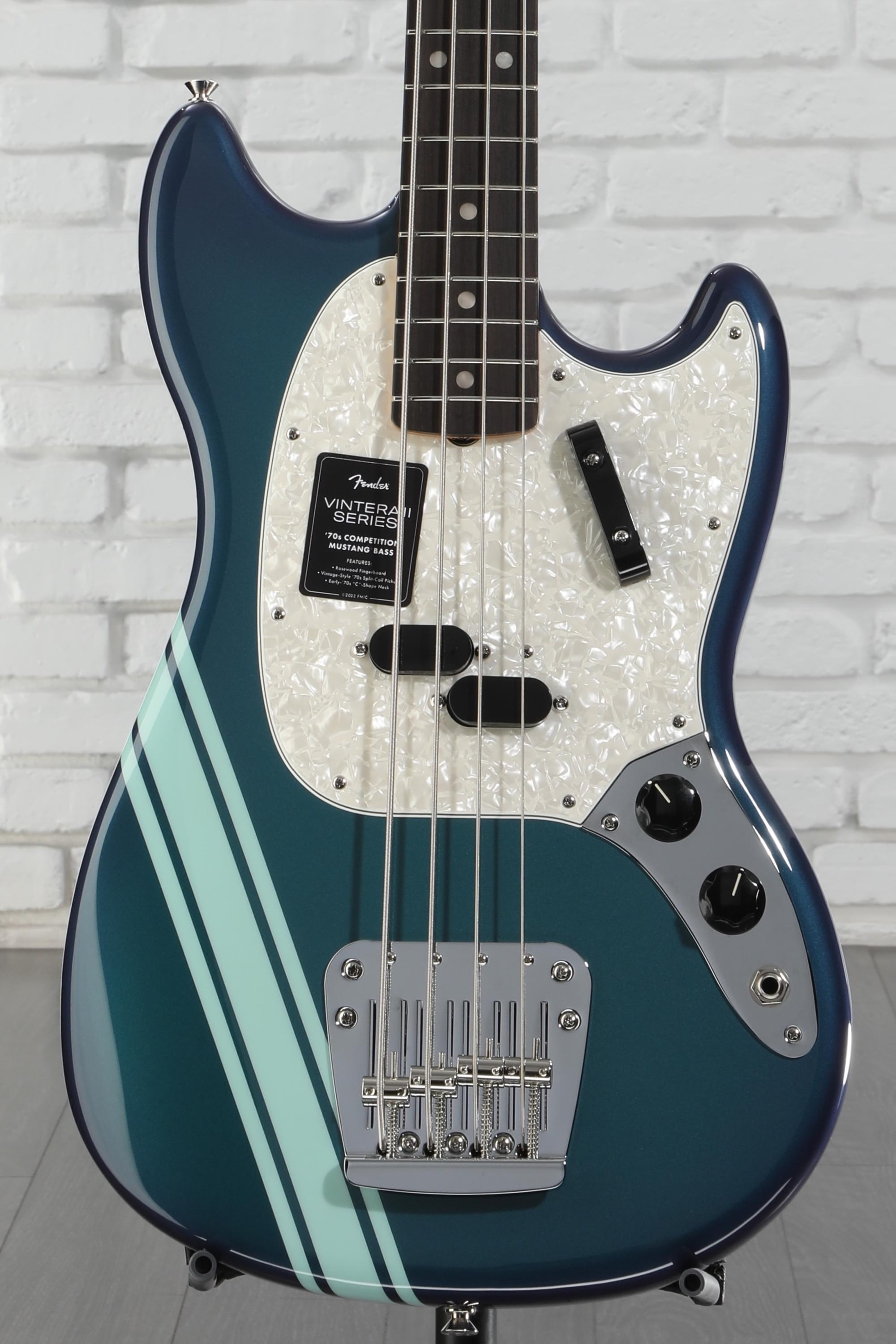 Fender Vintera II '70s Mustang Bass - Competition Burgundy with