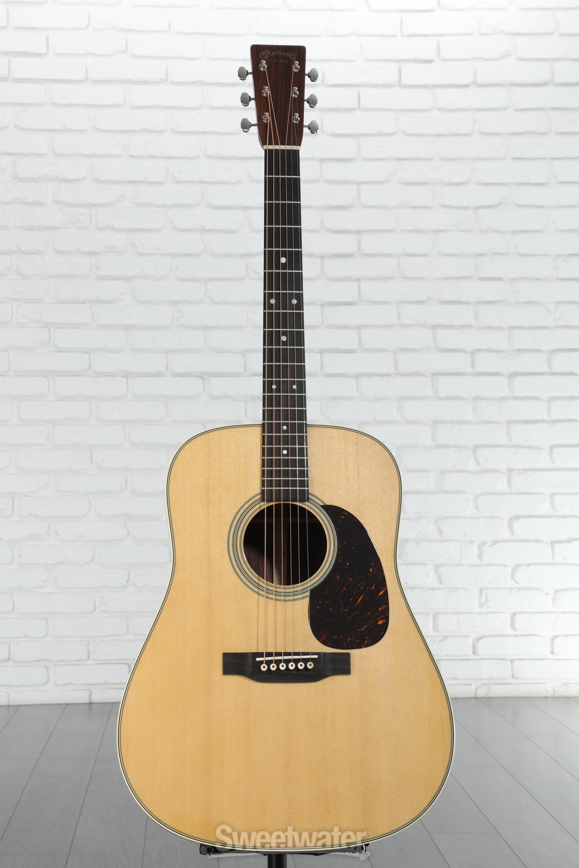 ギター Martin D-28 Standard Martin D-28 Standard Series Acoustic Guitar - Natural with