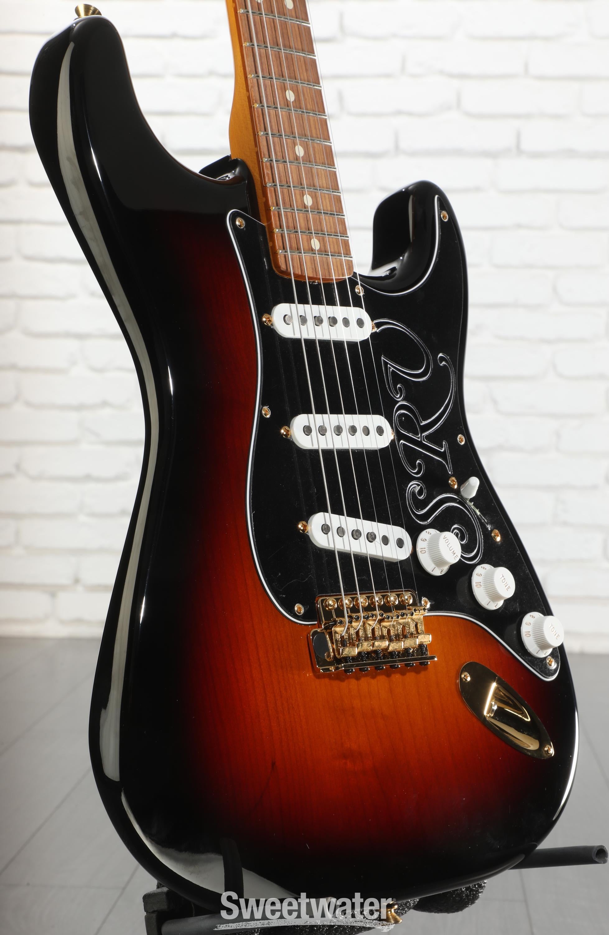 Fender Stevie Ray Vaughan Stratocaster - 3-color Sunburst | Sweetwater
