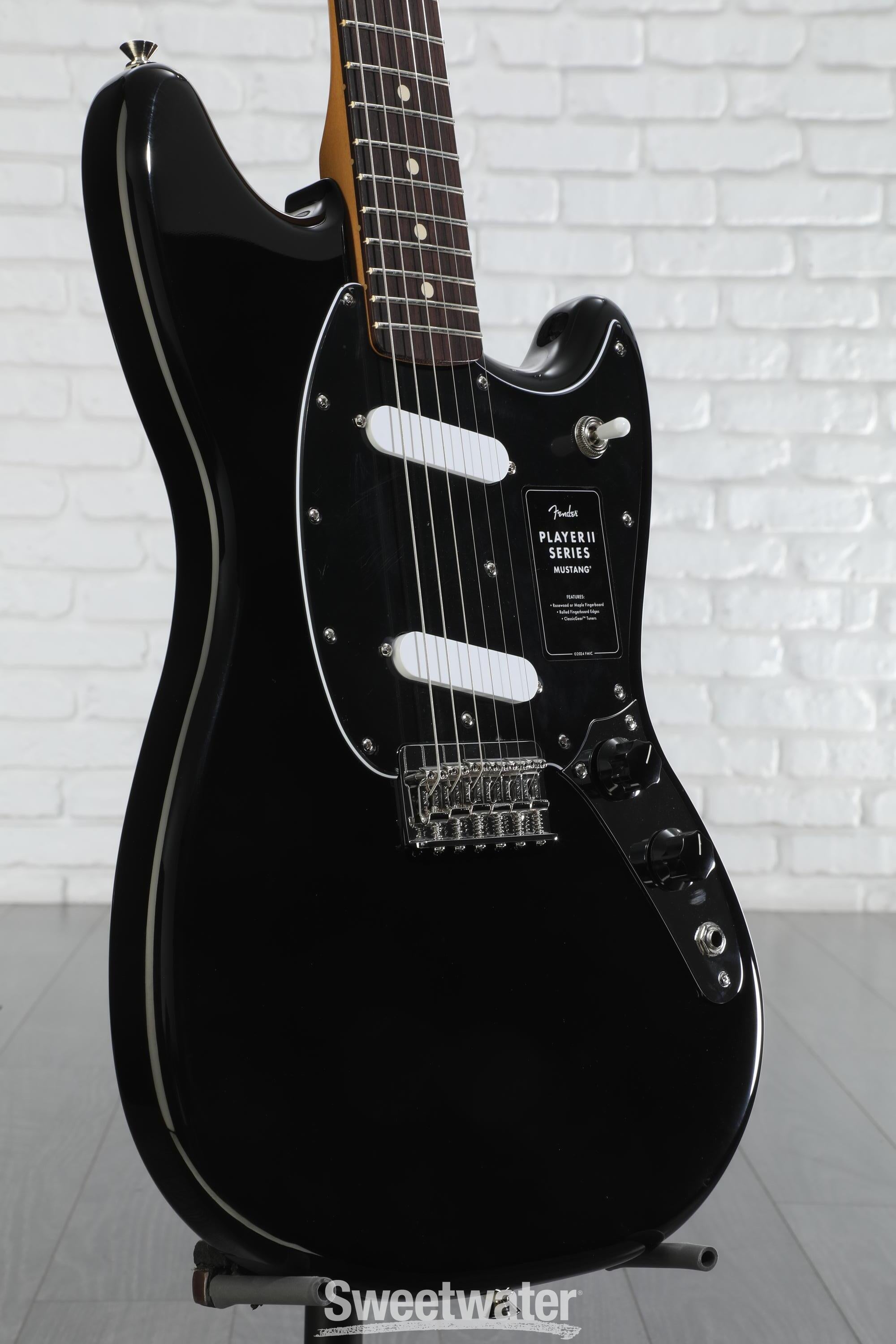 ギター fFender Player II Mustang Fender Player II Mustang - Black with Rosewood Fingerboard