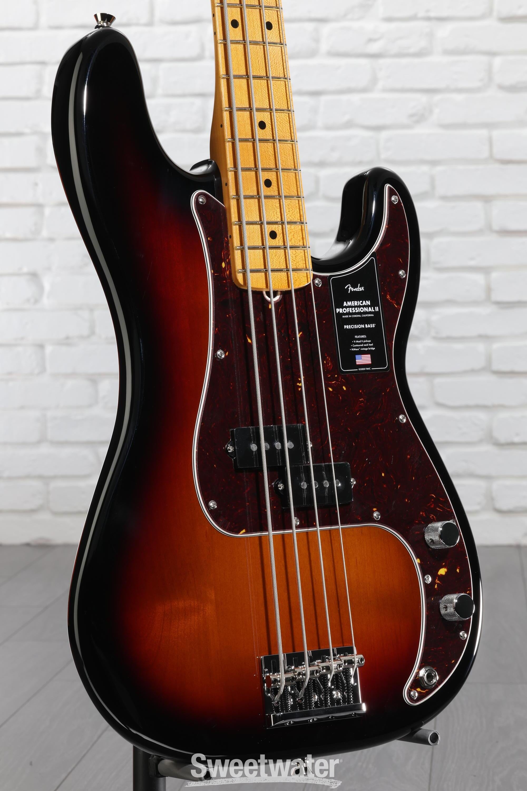 ベース American Professional II Precision Bass Fender American Professional II Precision Bass - 3 Color Sunburst
