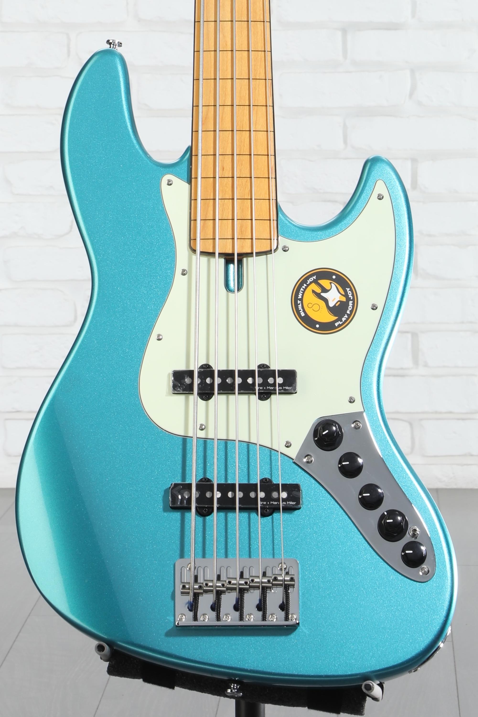 Sire Marcus Miller V7 2nd Generation Alder 5-string Fretless