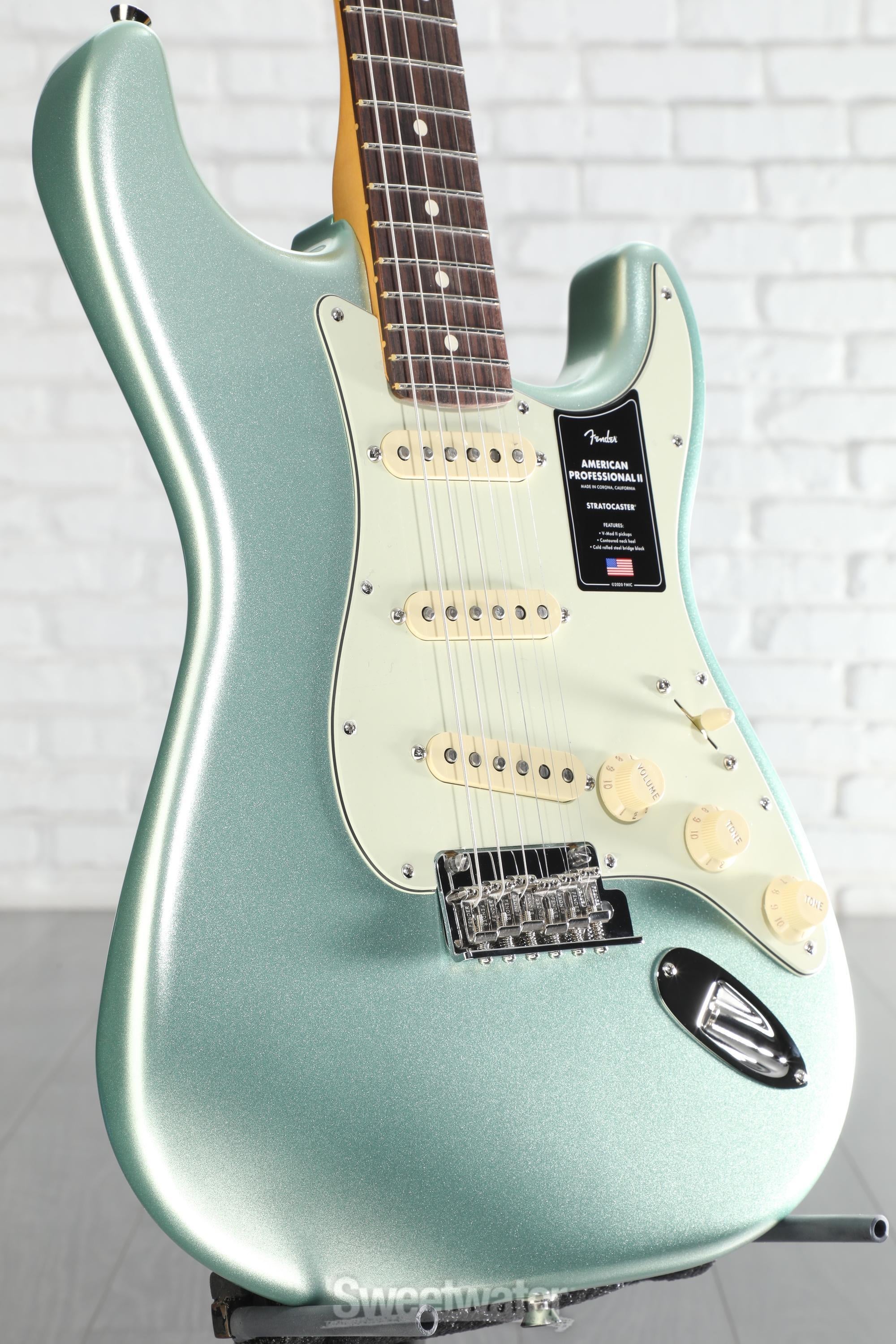 Fender American Professional II Stratocaster - Mystic Surf Green