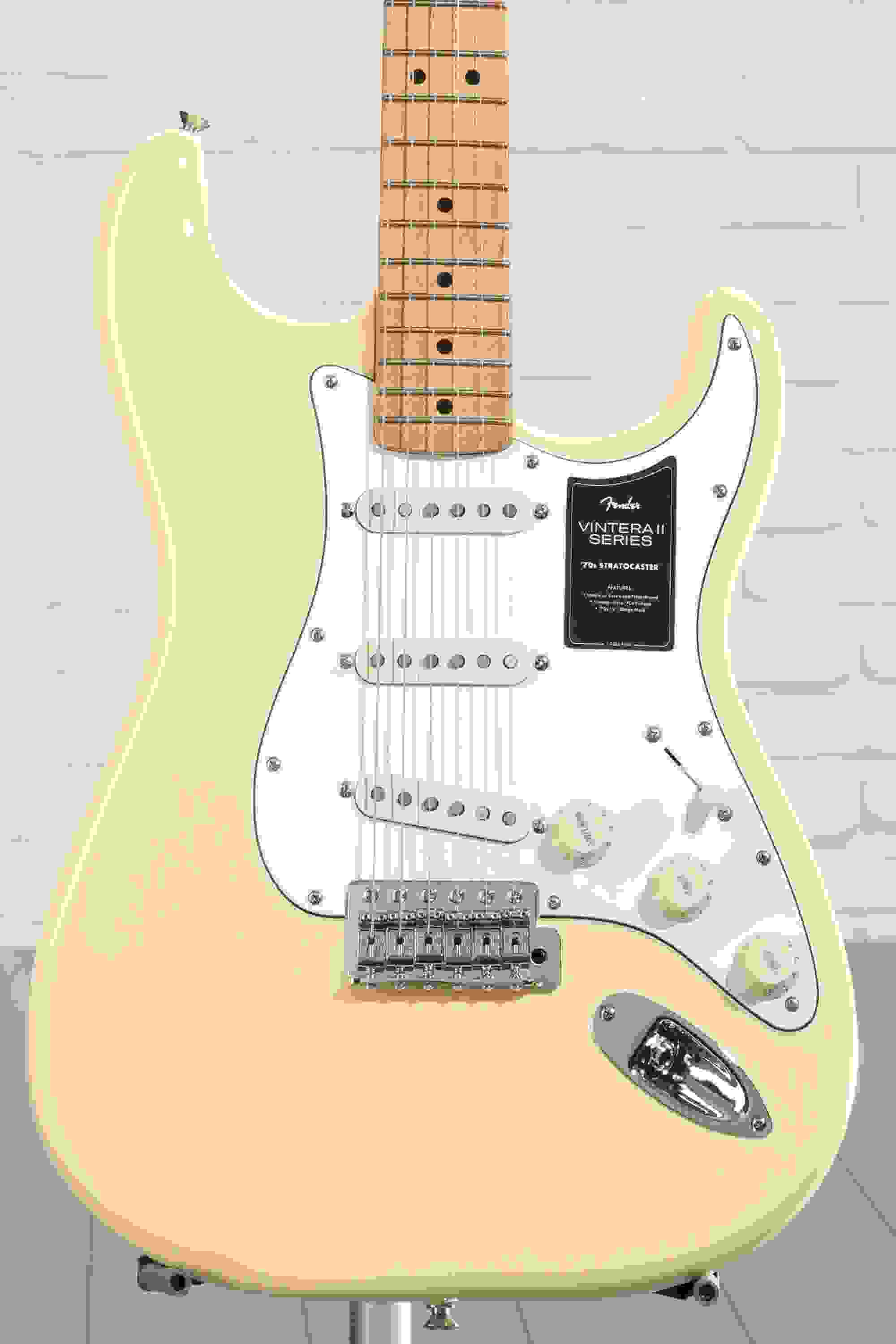 Fender Vintera II '70s Stratocaster Electric Guitar Vintage White