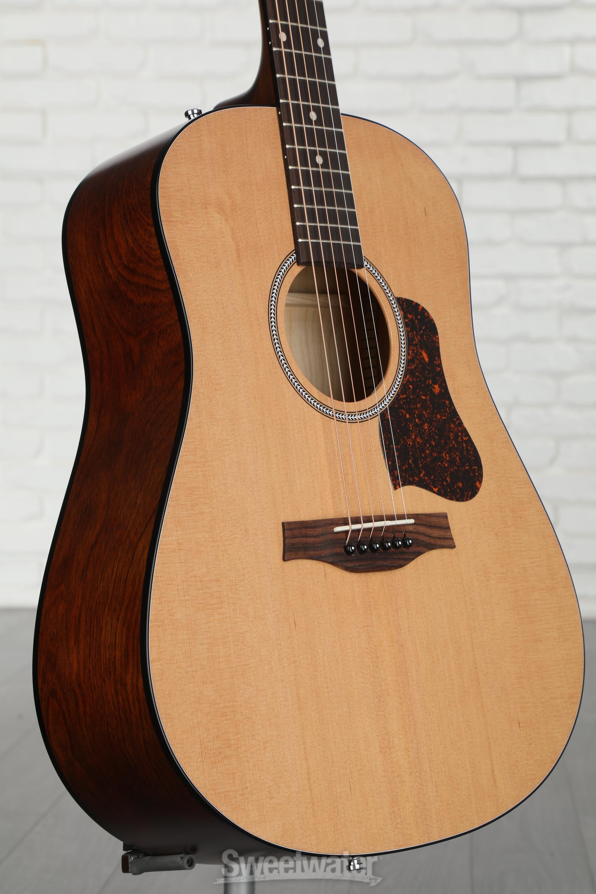 Seagull Guitars S6 Cedar Original Acoustic Guitar - Natural