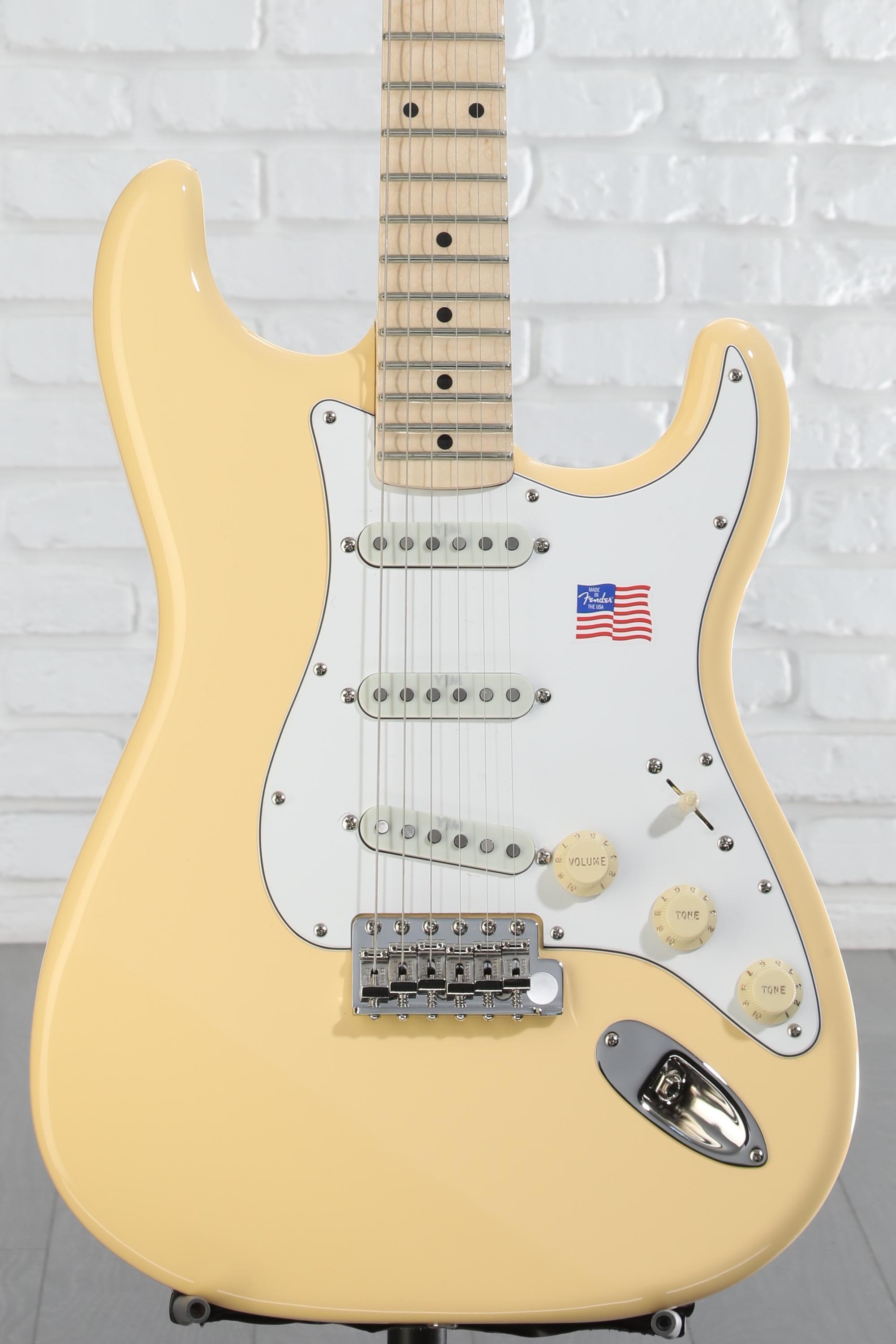 ギター Fender Yngwie Malmsteen Vintage White Fender Artist Series Yngwie Malmsteen Stratocaster Electric
