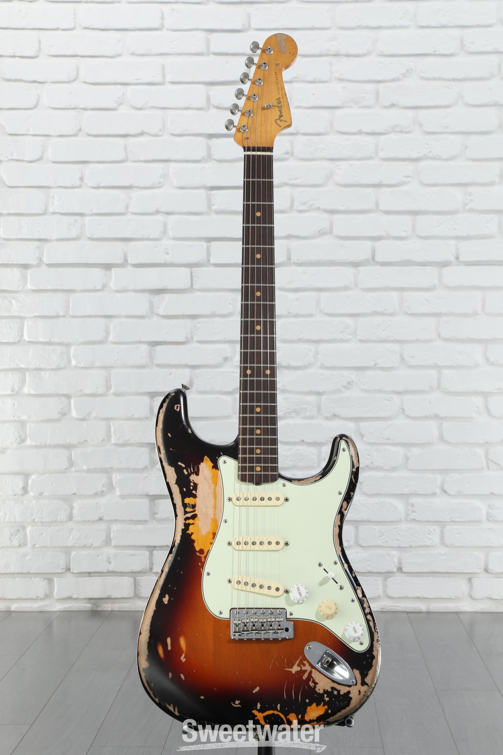Fender Mike McCready Stratocaster Electric Guitar - 3-color Sunburst
