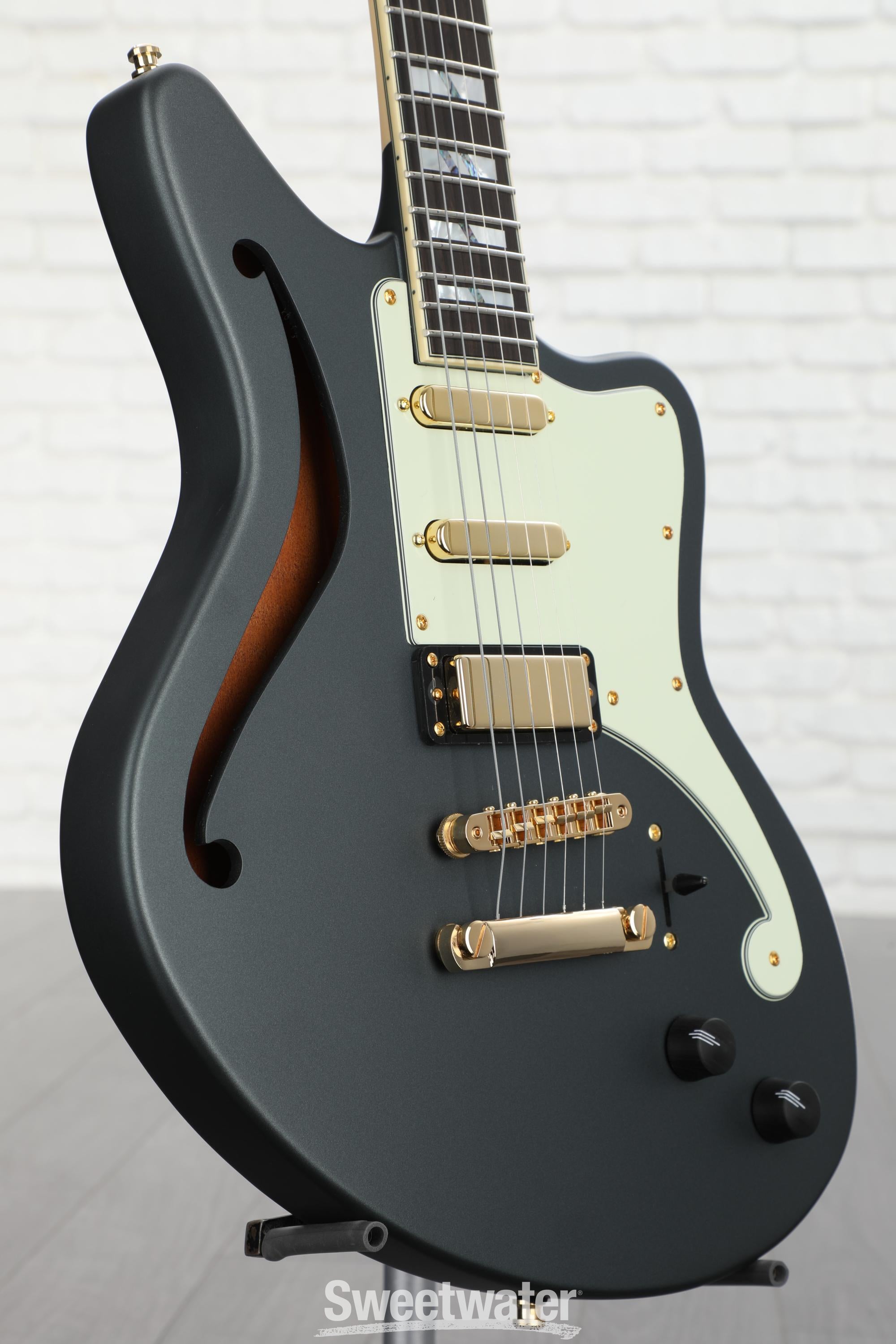 D'Angelico Deluxe Bedford SH Limited Edition Semi-hollow Electric Guitar -  Matte Charcoal