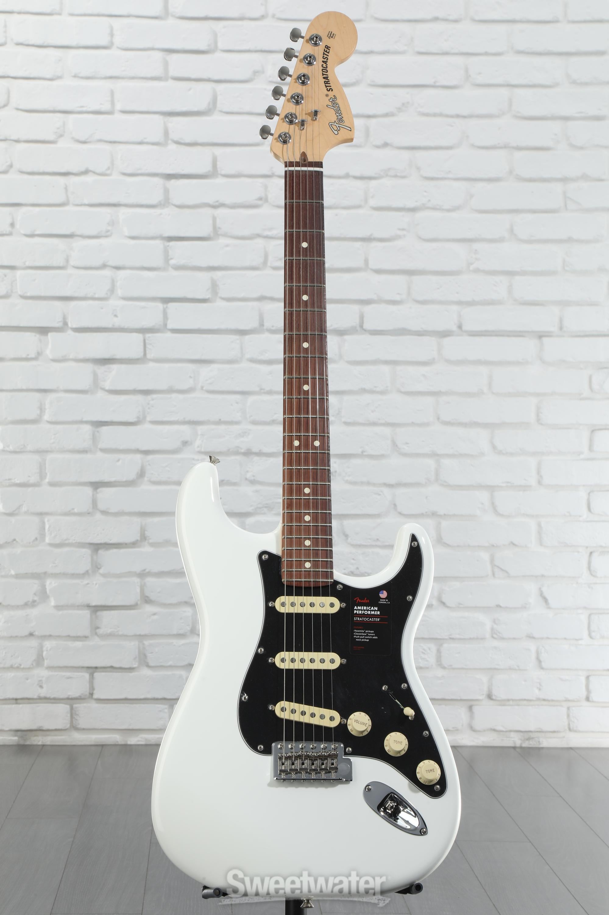 ギター FENDER American Performer Stratocaster Amazon.com: Fender American Performer Stratocaster - Arctic