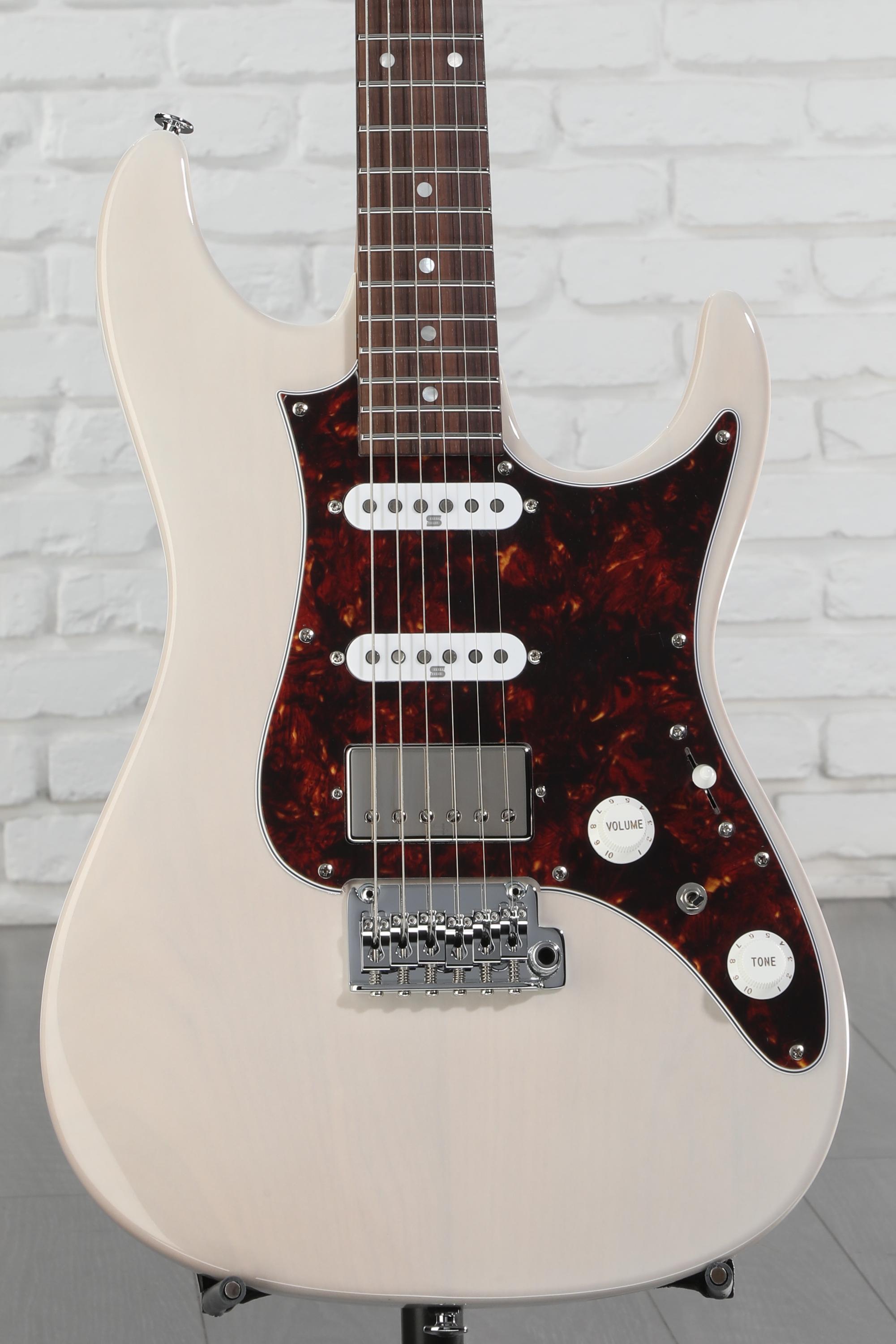 Ibanez AZ2204N AWD ストラト　stratocaster Ibanez Prestige AZ2204N Electric Guitar - Antique White