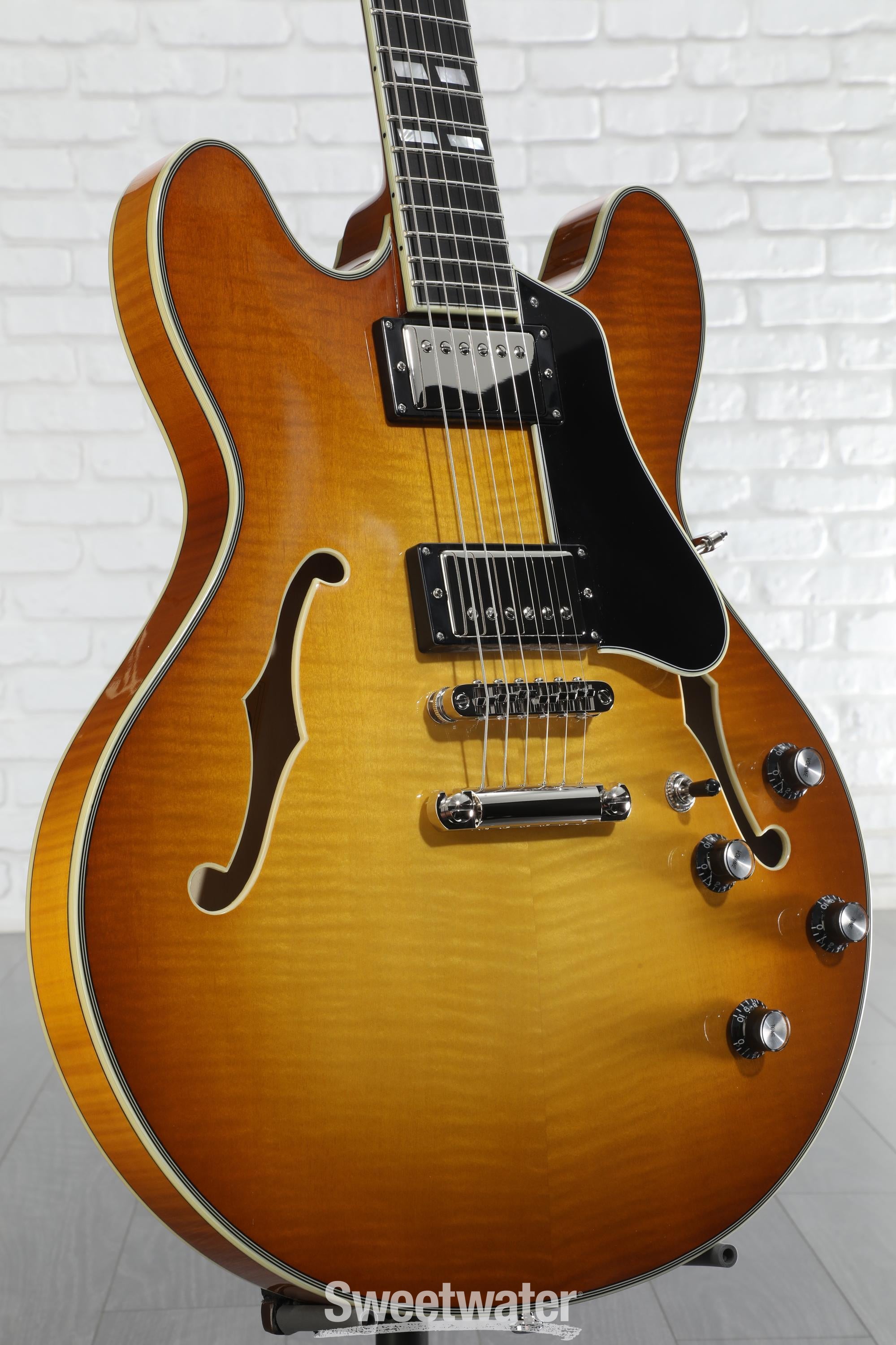 Eastman Guitars T486-GB Thinline Semi-hollowbody Electric