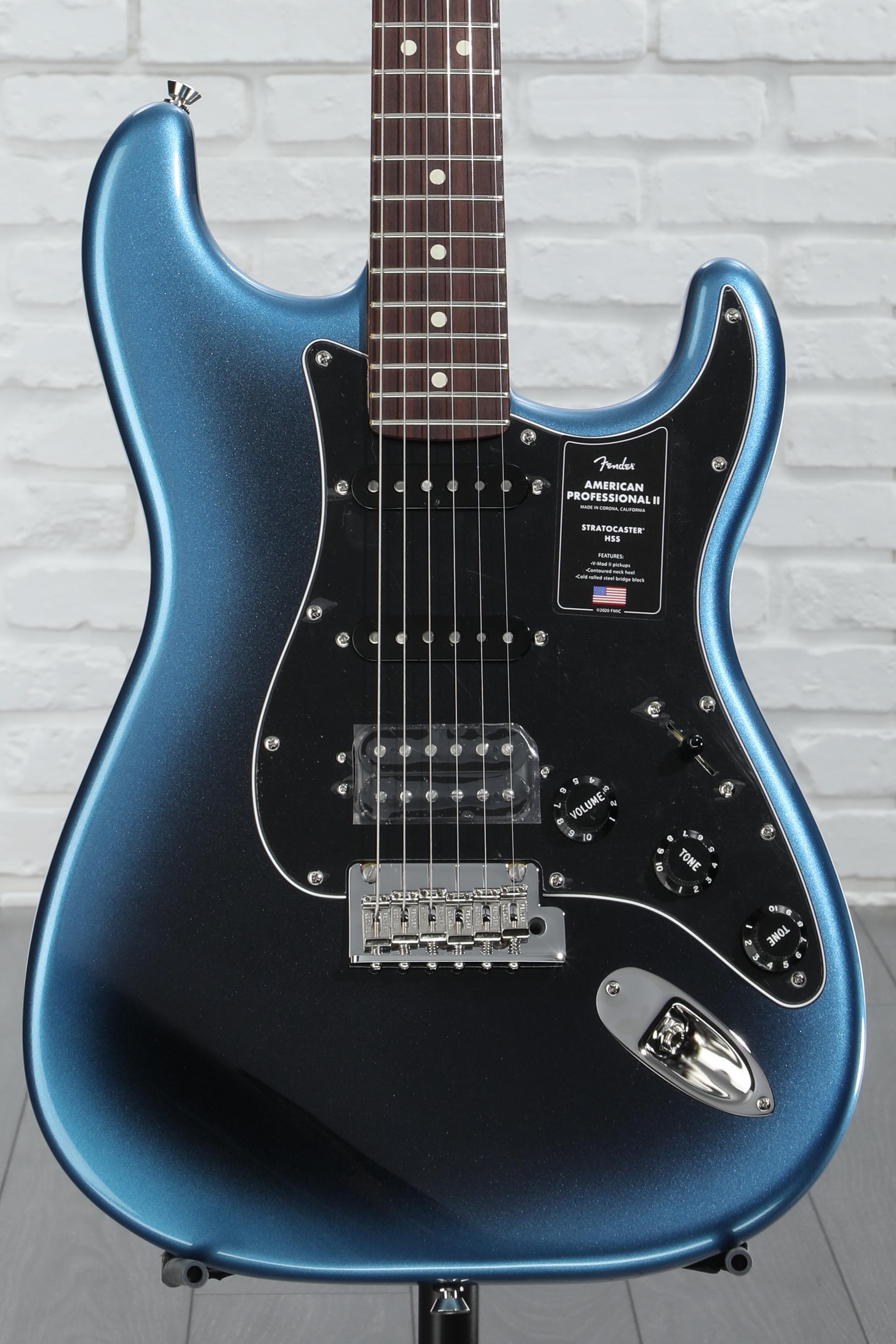 fender usa stratocaster hss アメプロ2 Amazon.com: Fender American Professional II Stratocaster HSS
