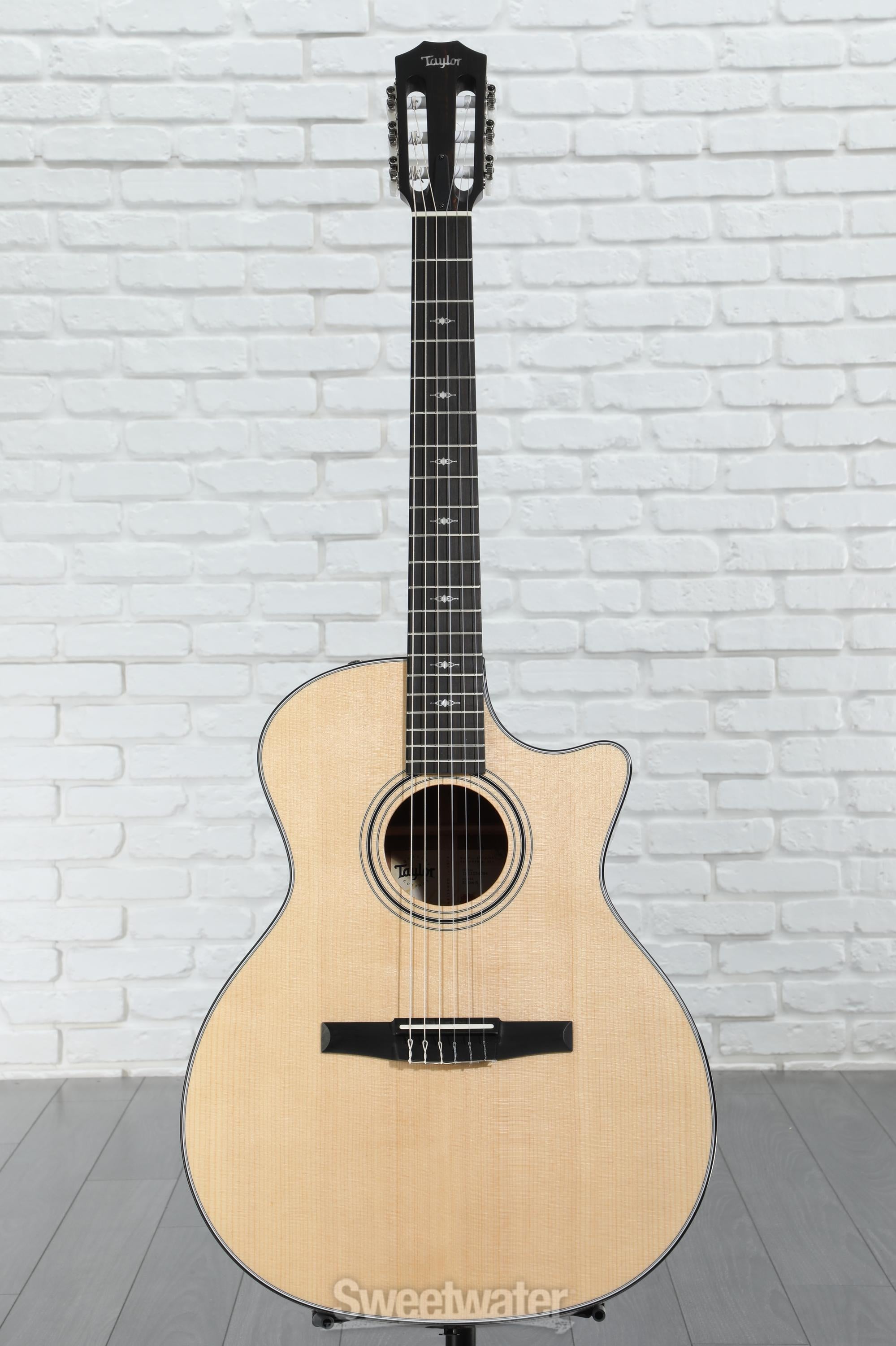 Taylor 314ce-N Nylon Acoustic-electric Guitar - Natural